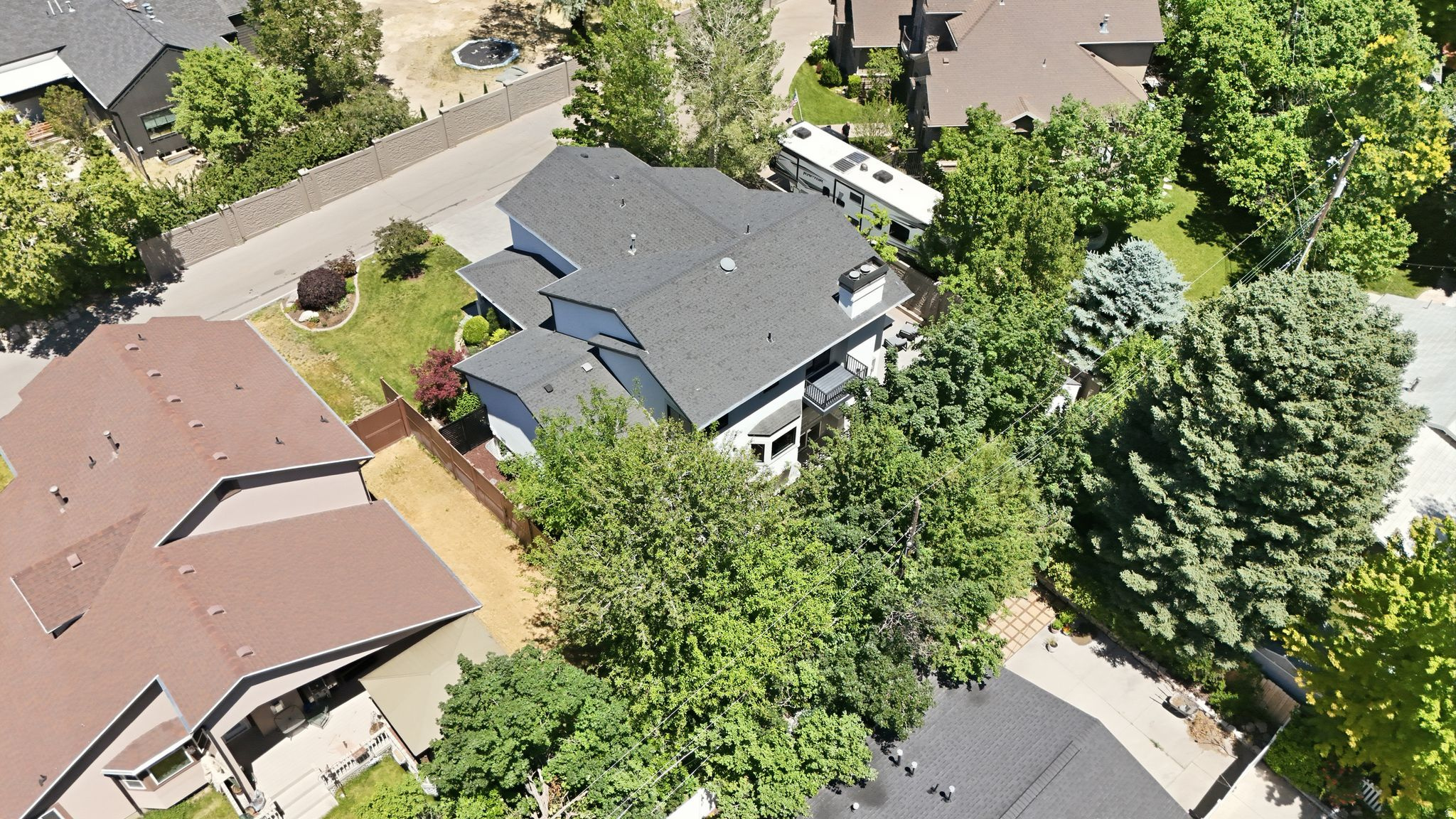 main property photo 66