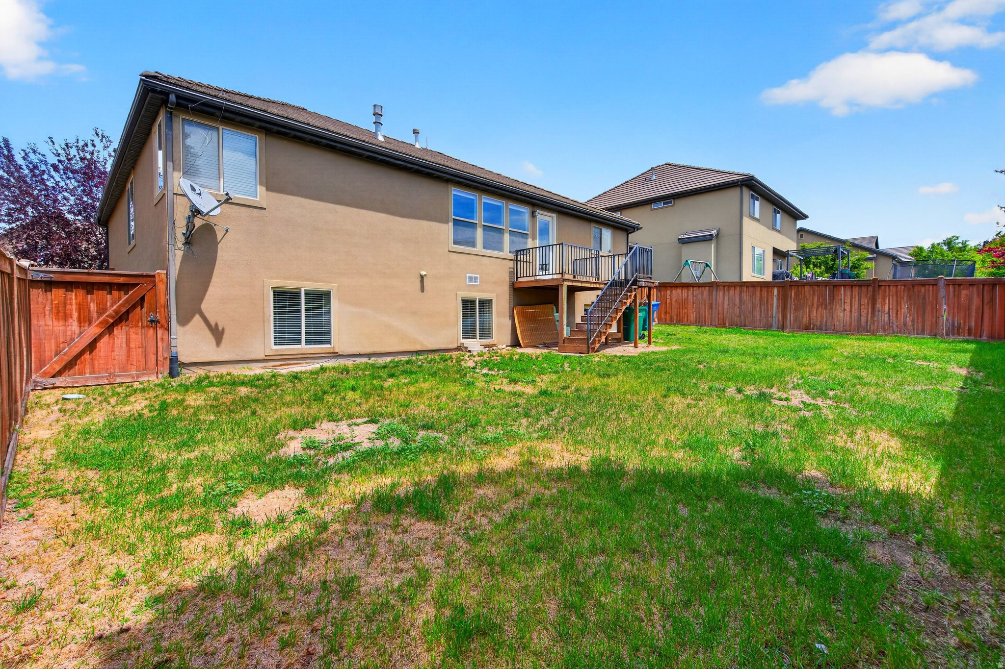 main property photo 50