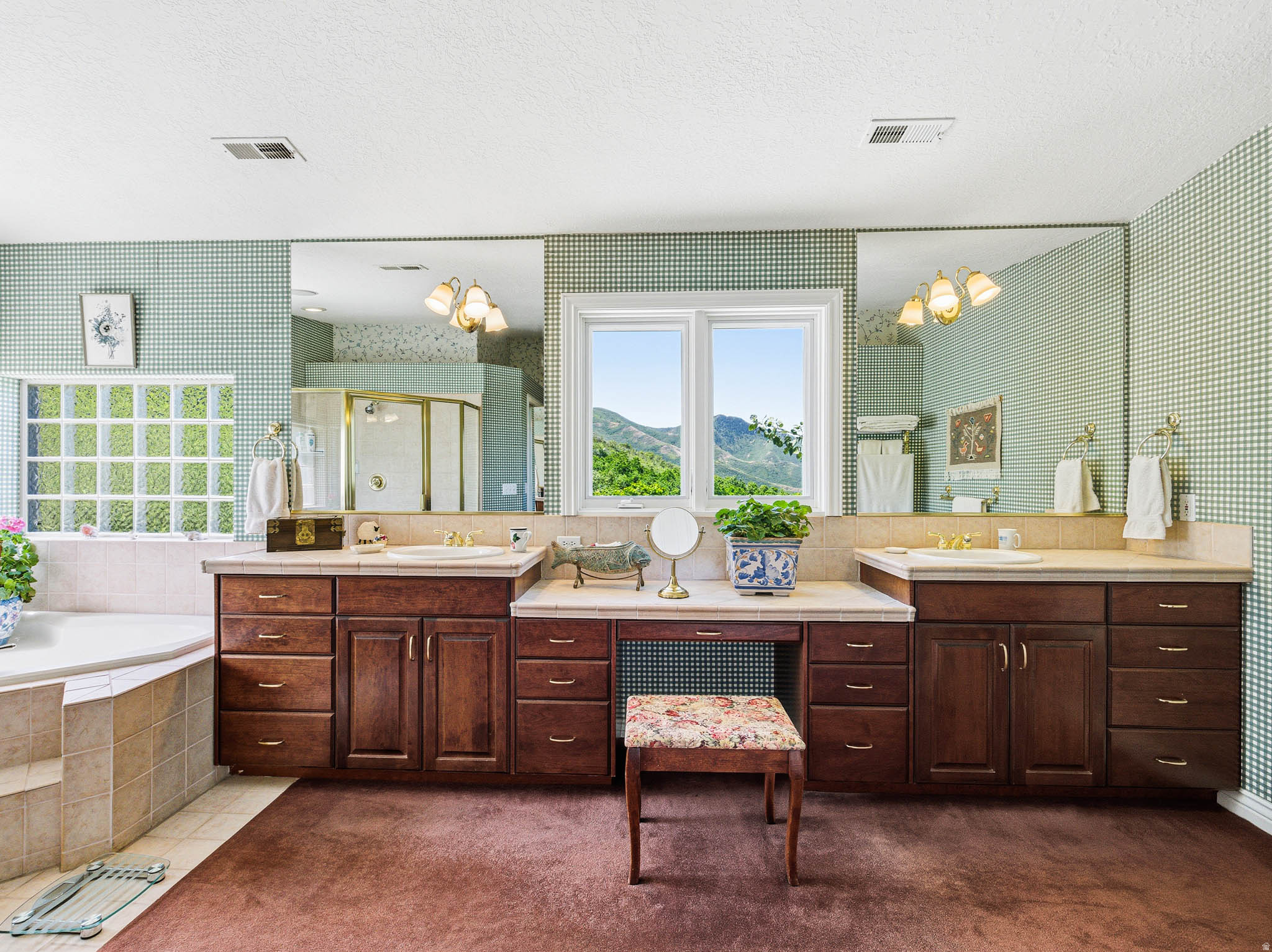 main property photo 76