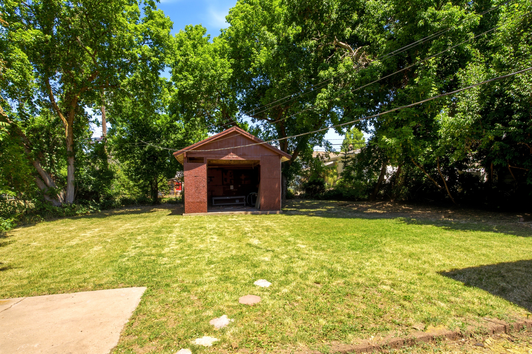 main property photo 27