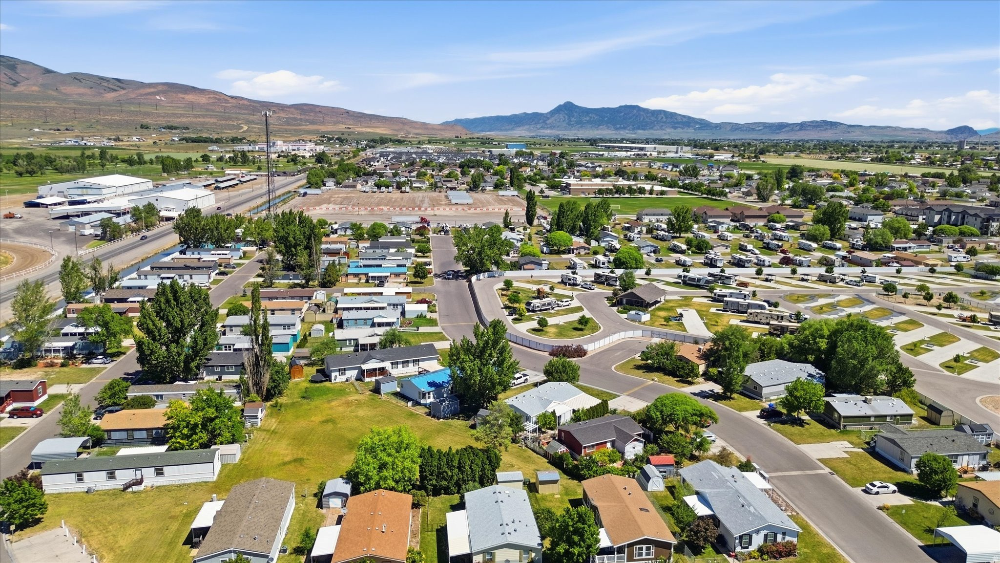 main property photo 41