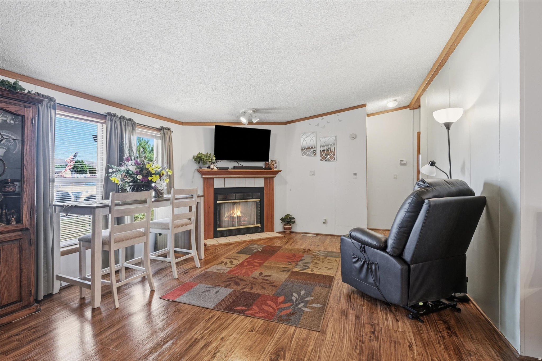 main property photo 6