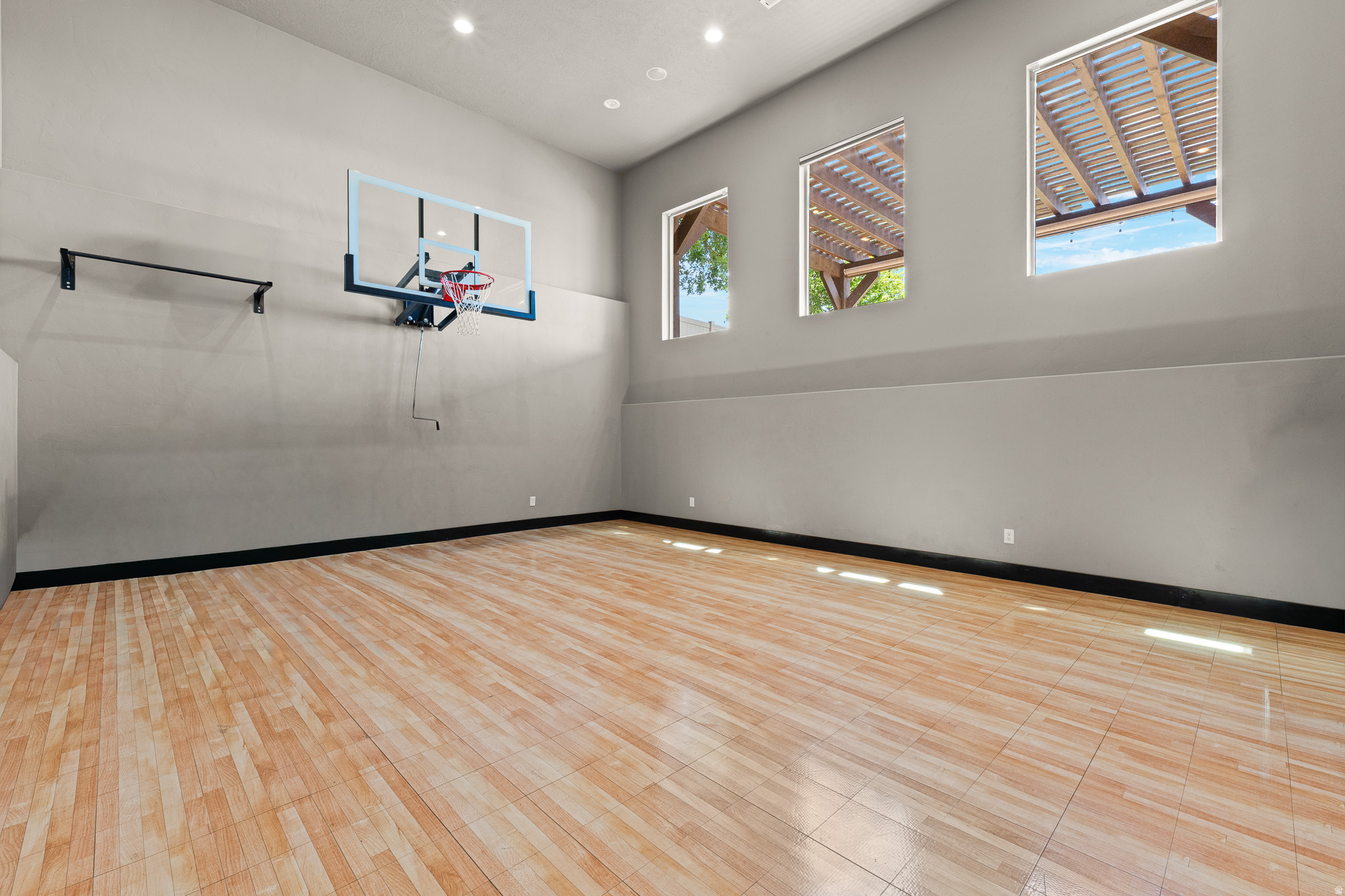 main property photo 39