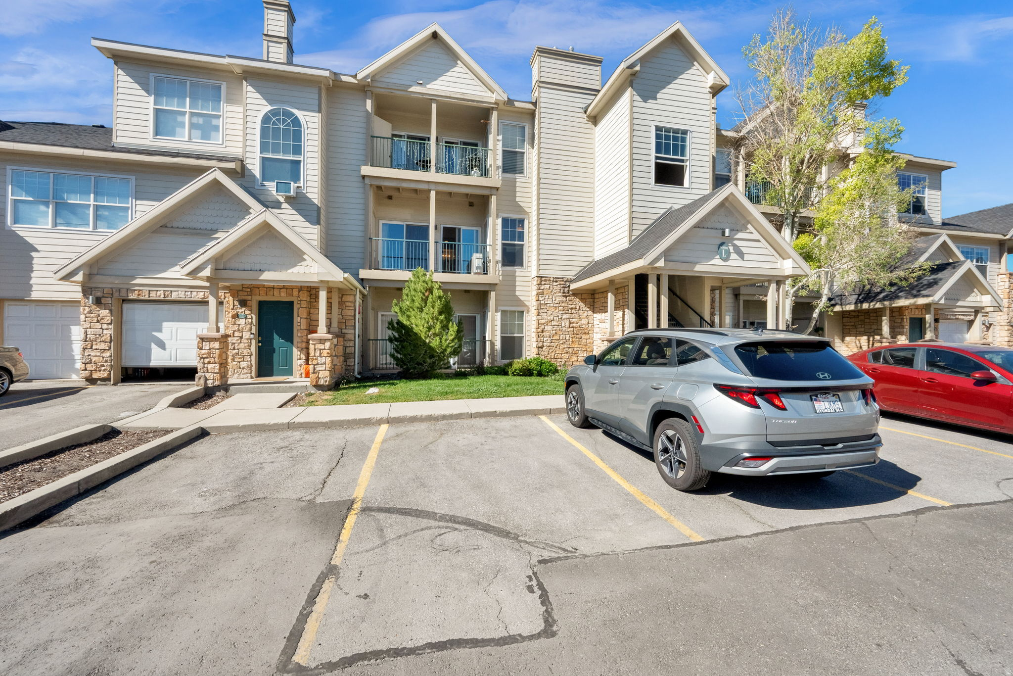 main property photo 25