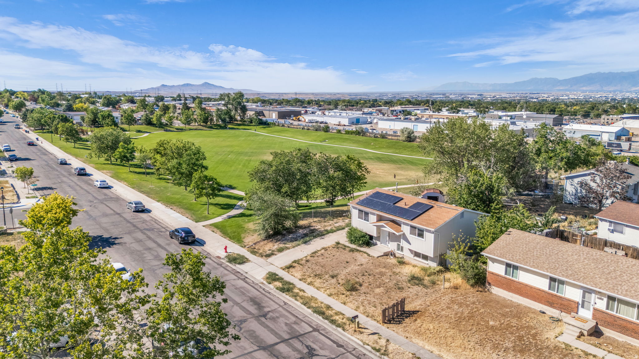 main property photo 26