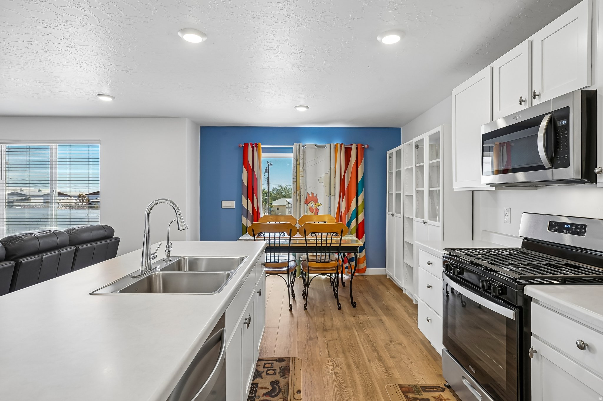 main property photo 12
