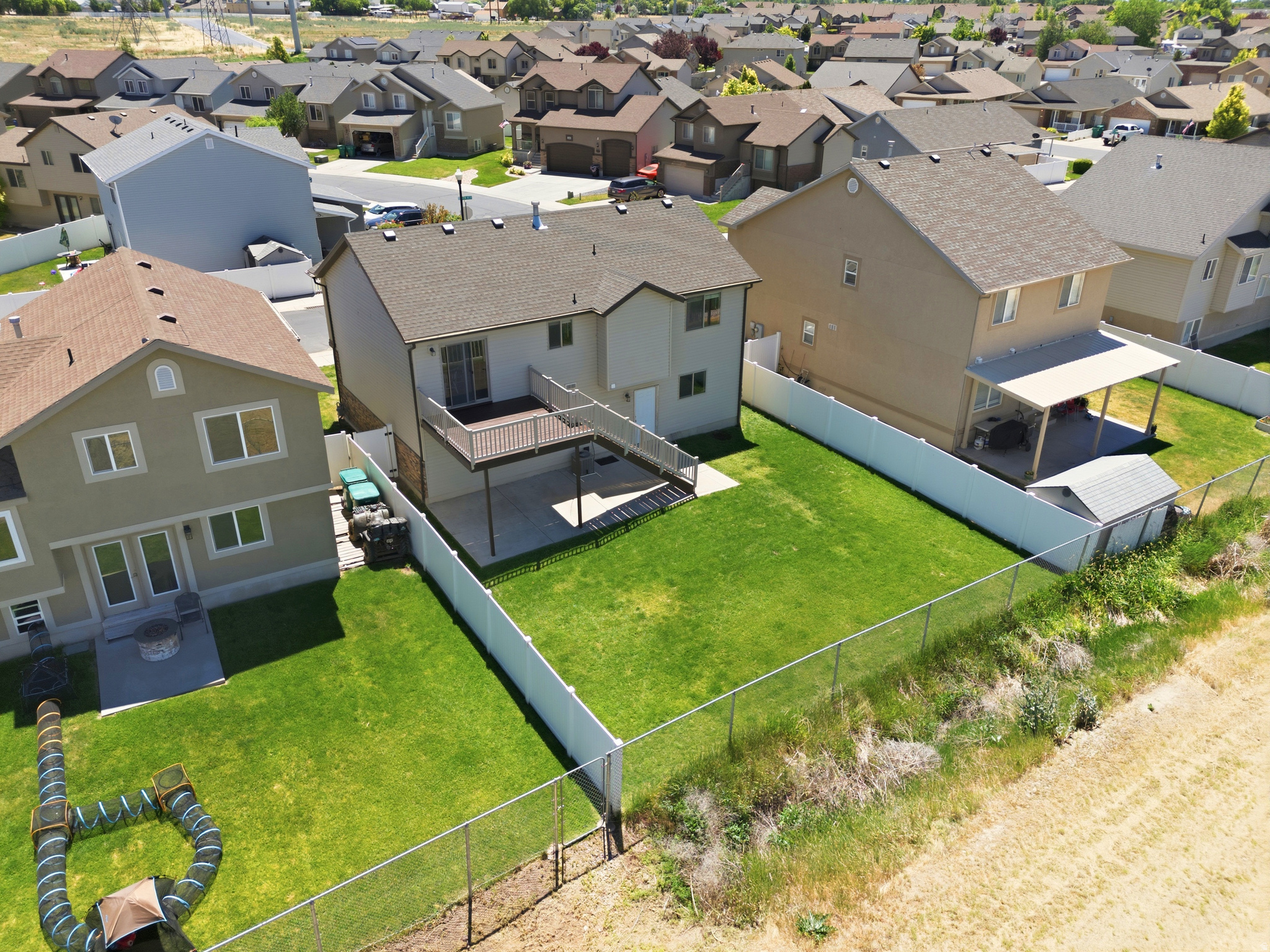 main property photo 37