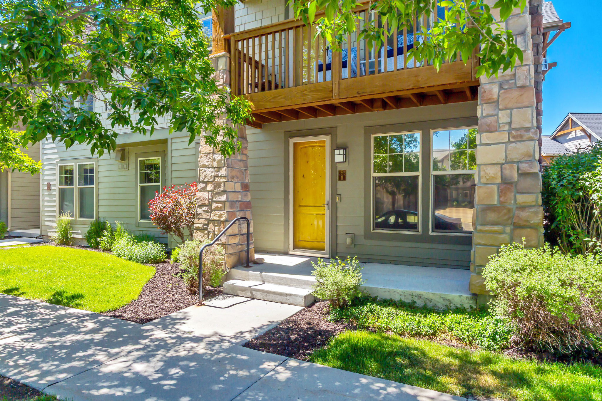 main property photo 23