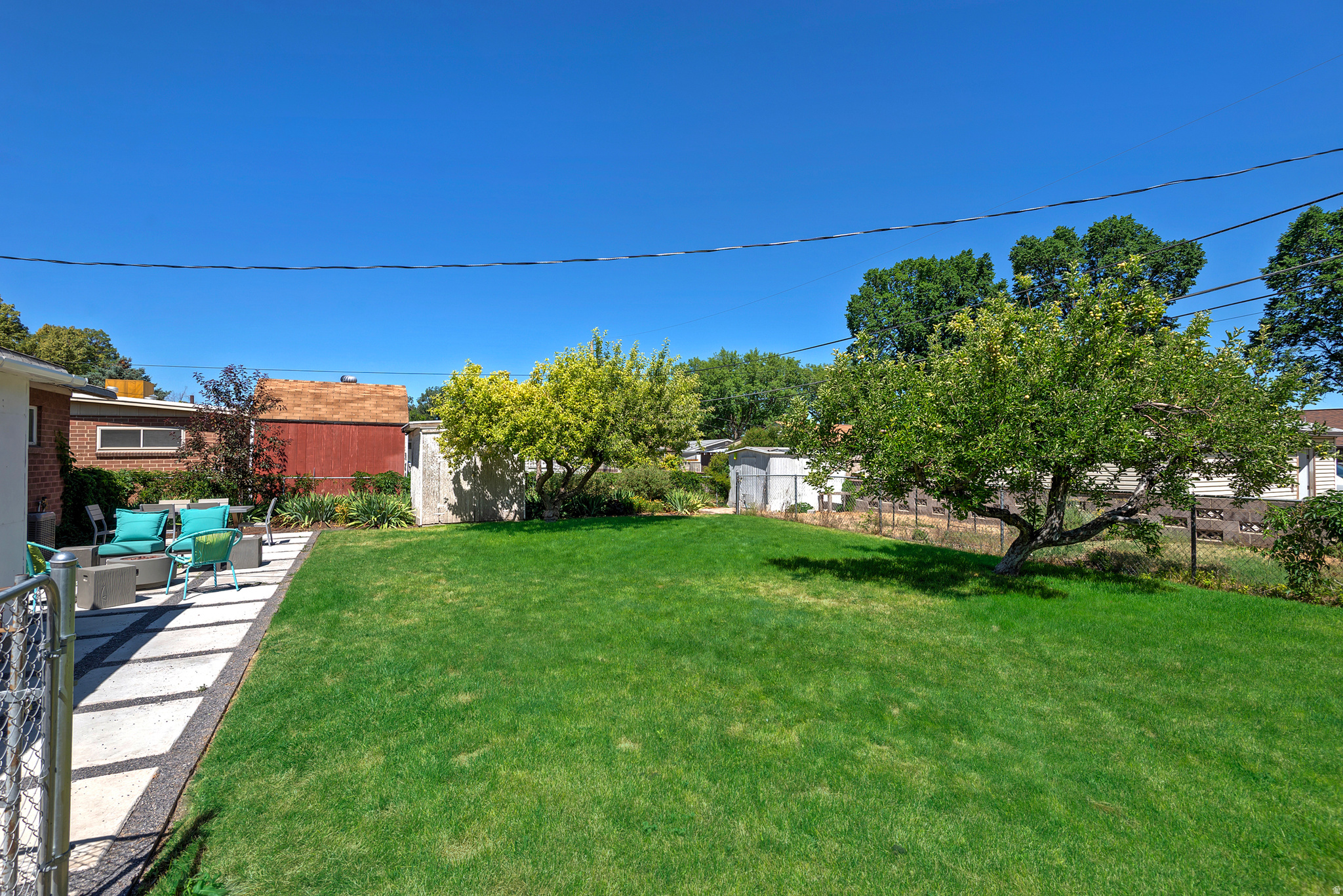 main property photo 29