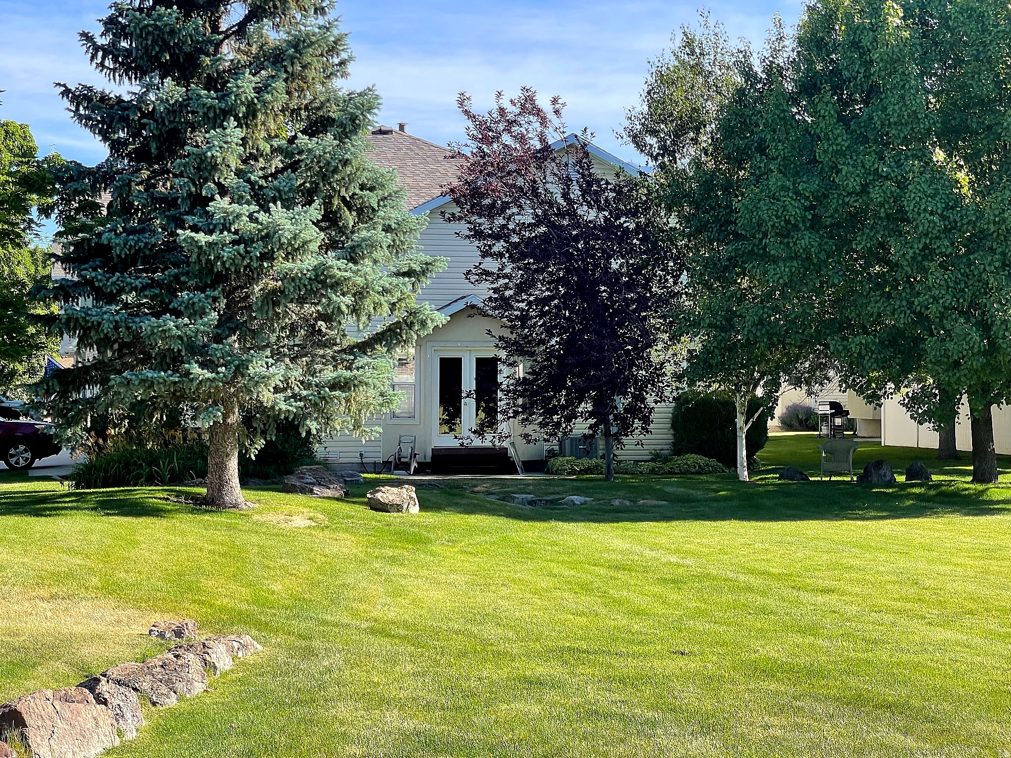 main property photo 22