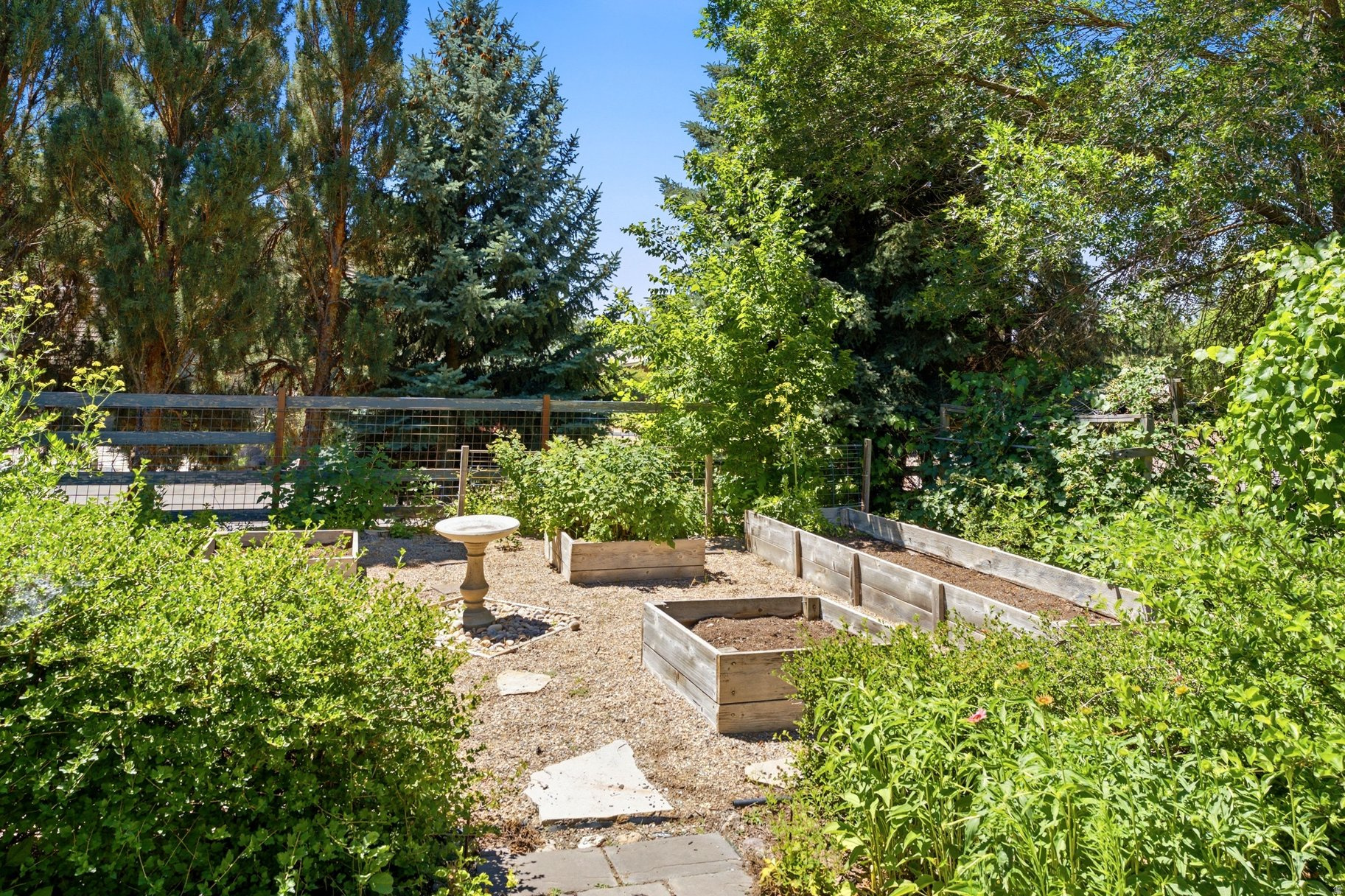 main property photo 59