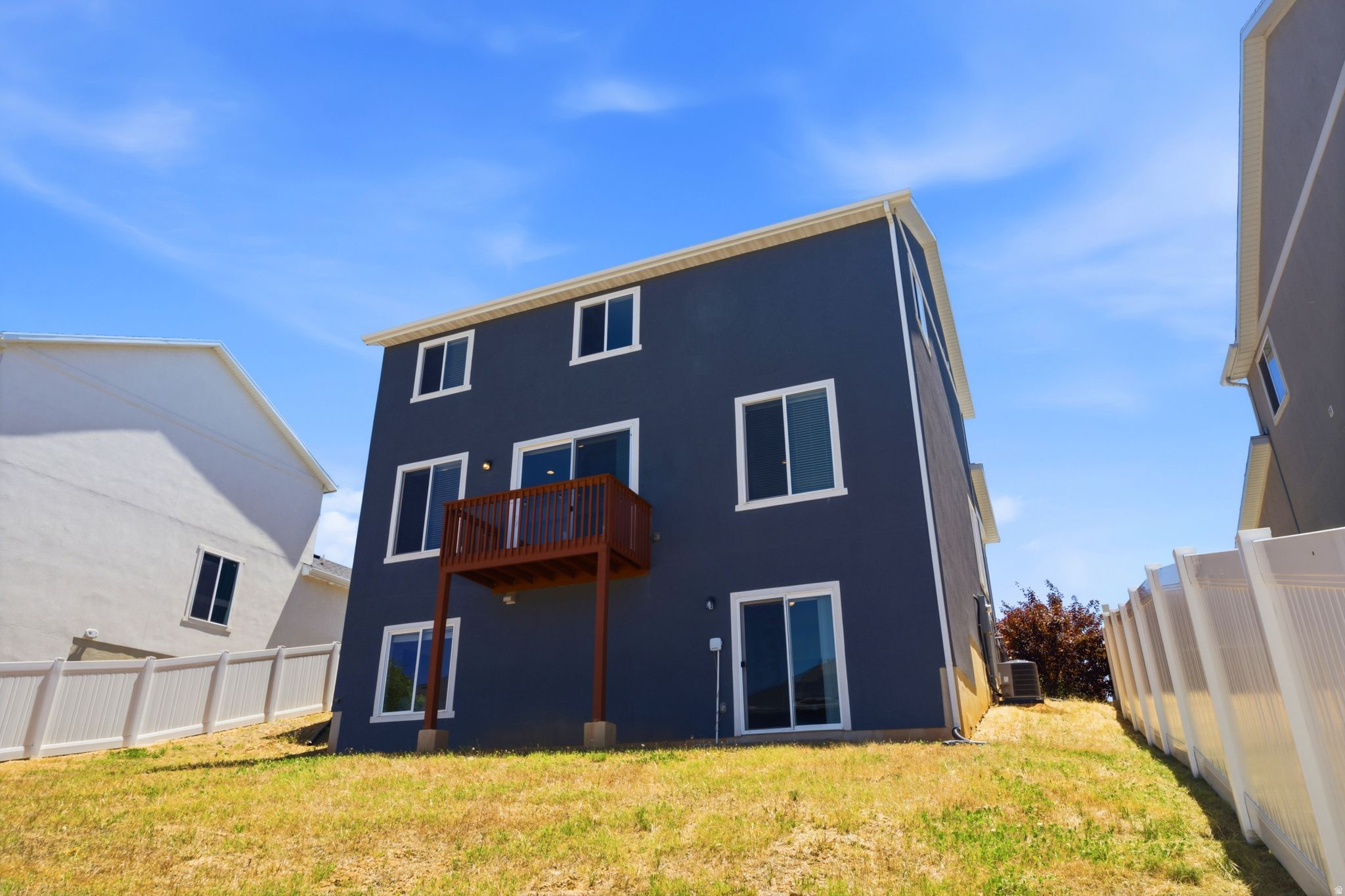 main property photo 41