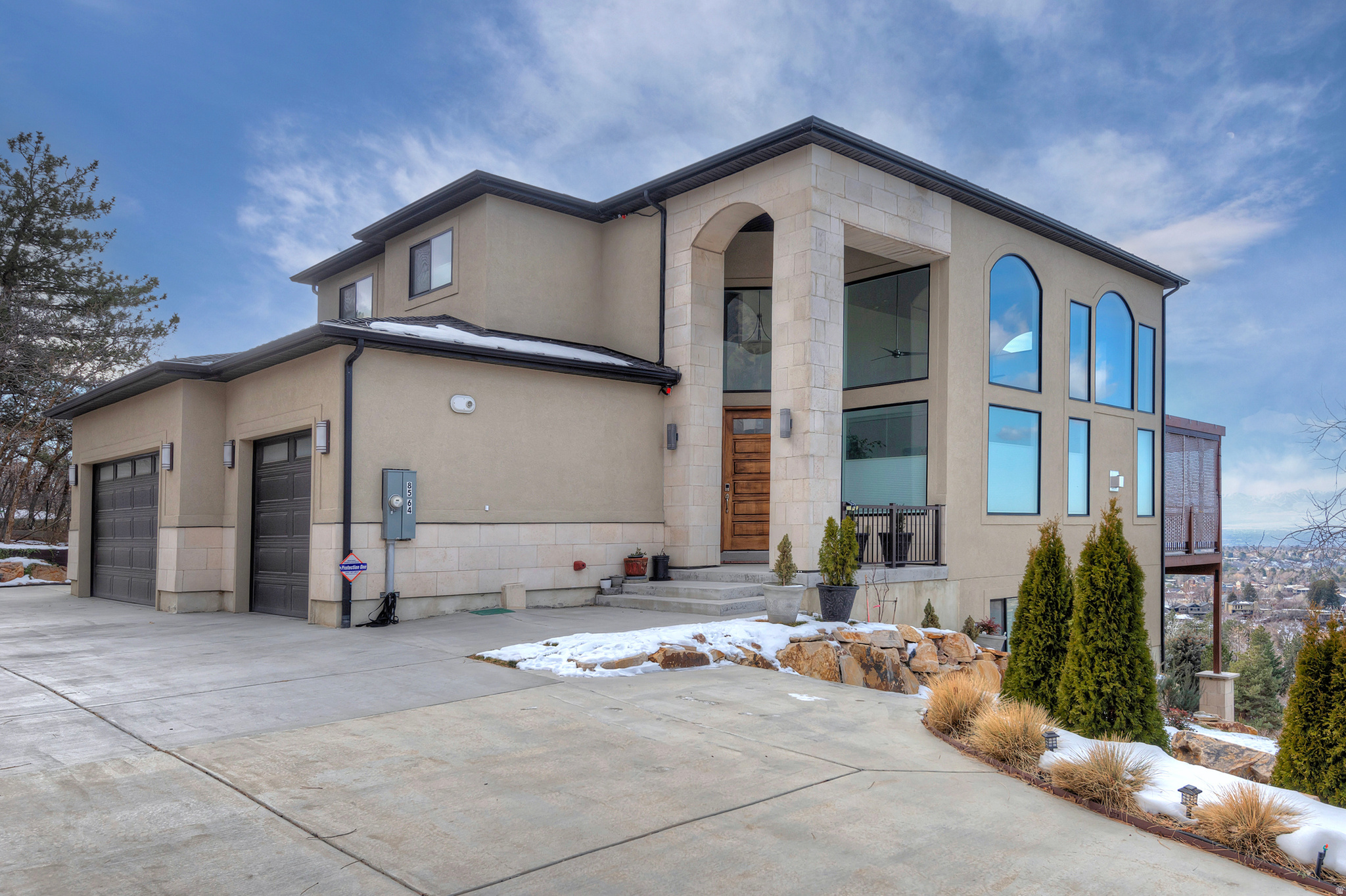 main property photo 36