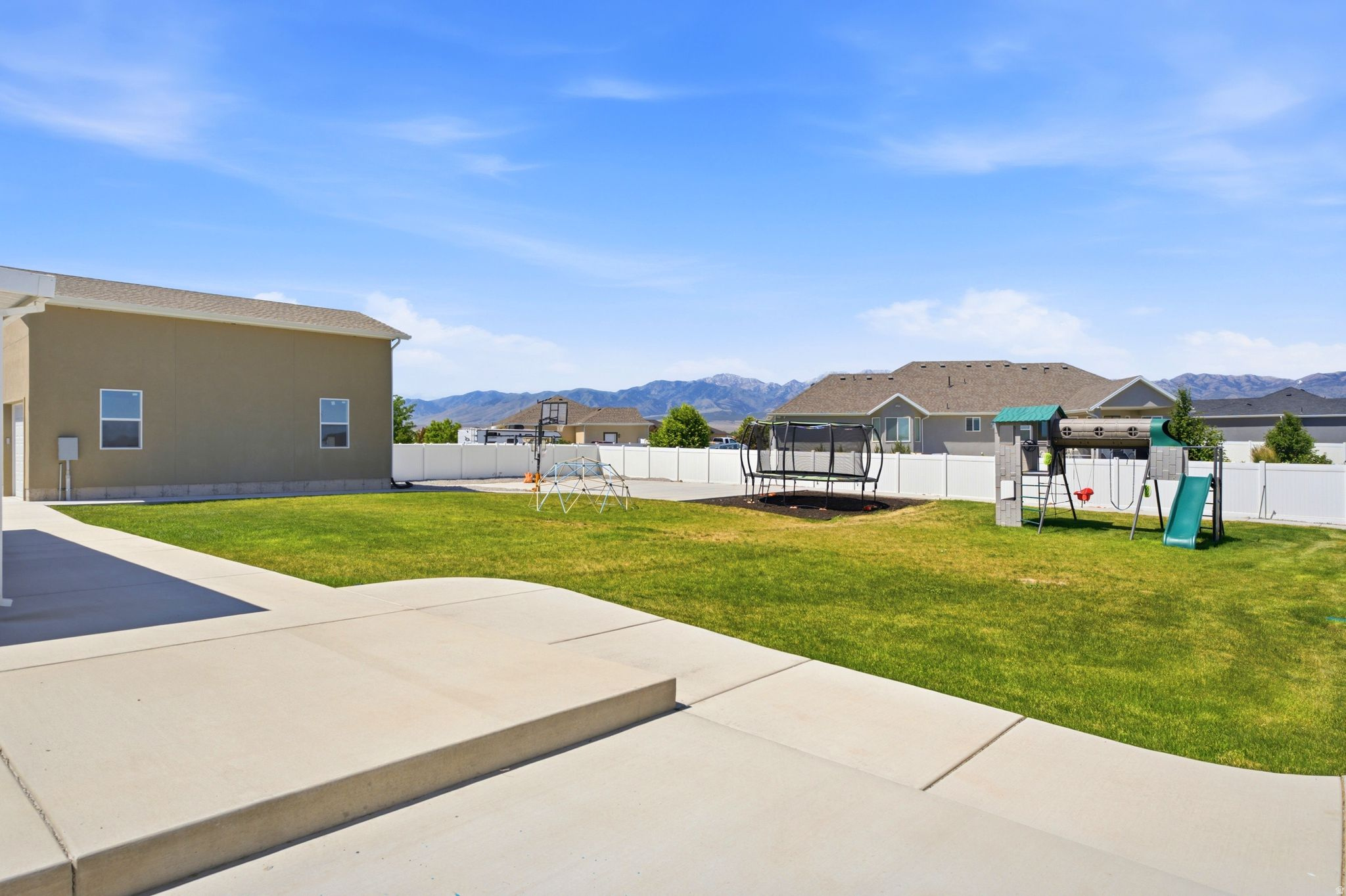 main property photo 61