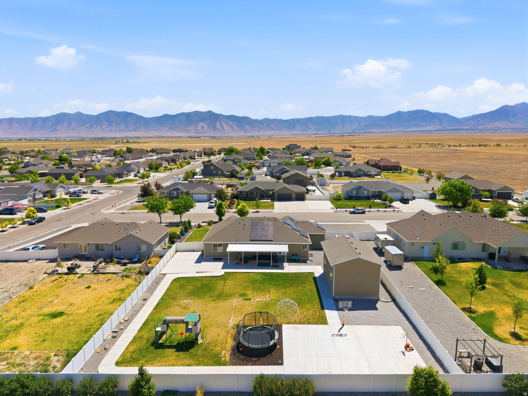 main property photo 77