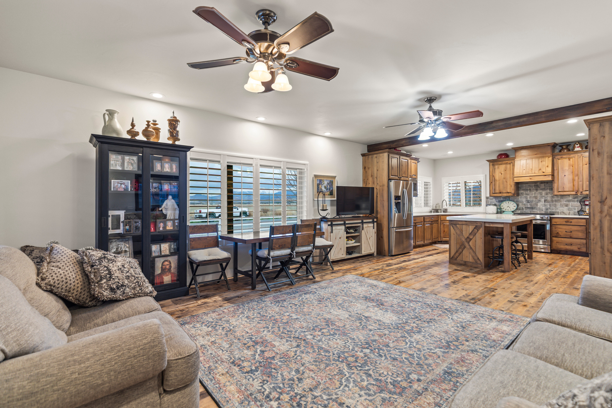 main property photo 59