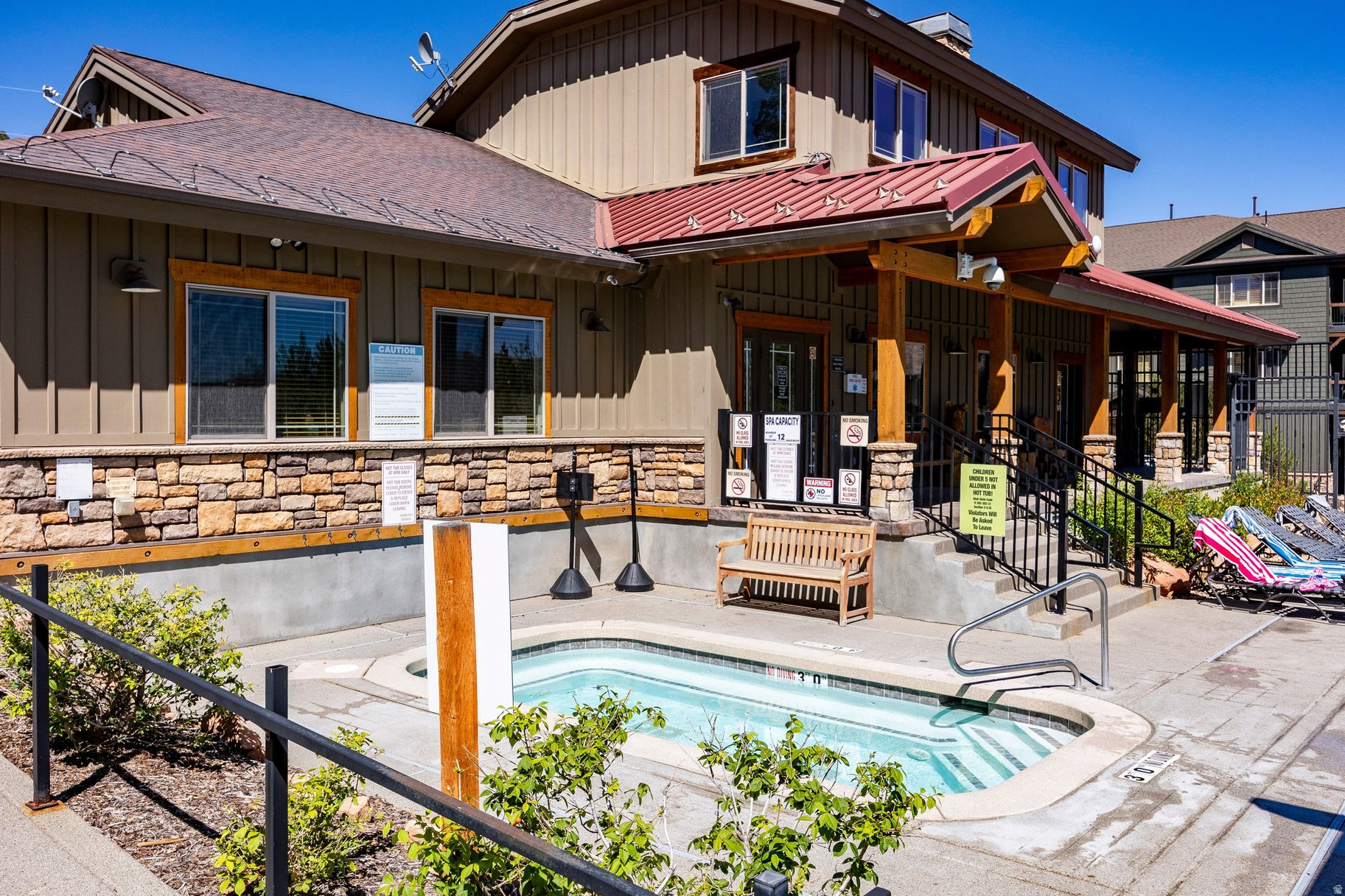main property photo 50