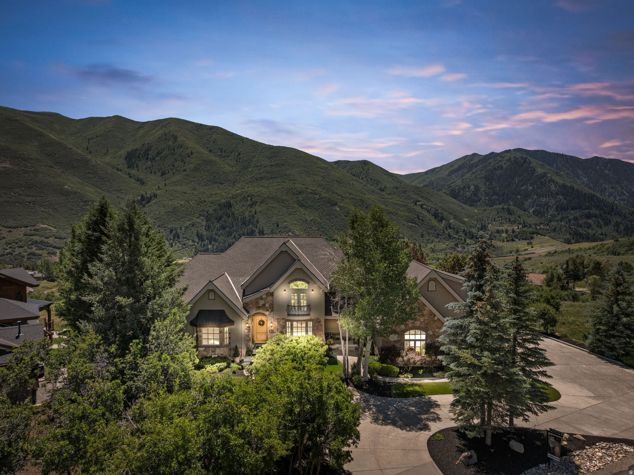 main property photo 50