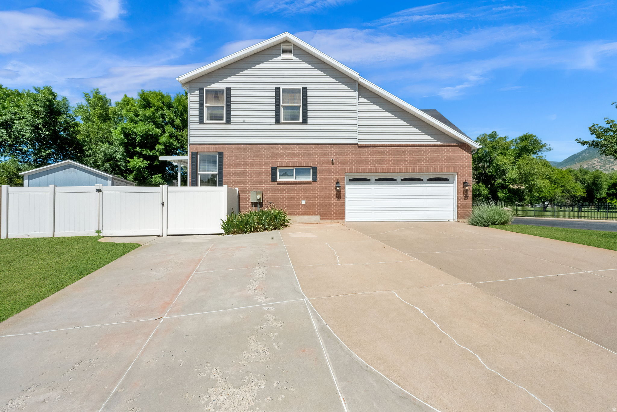 main property photo 51