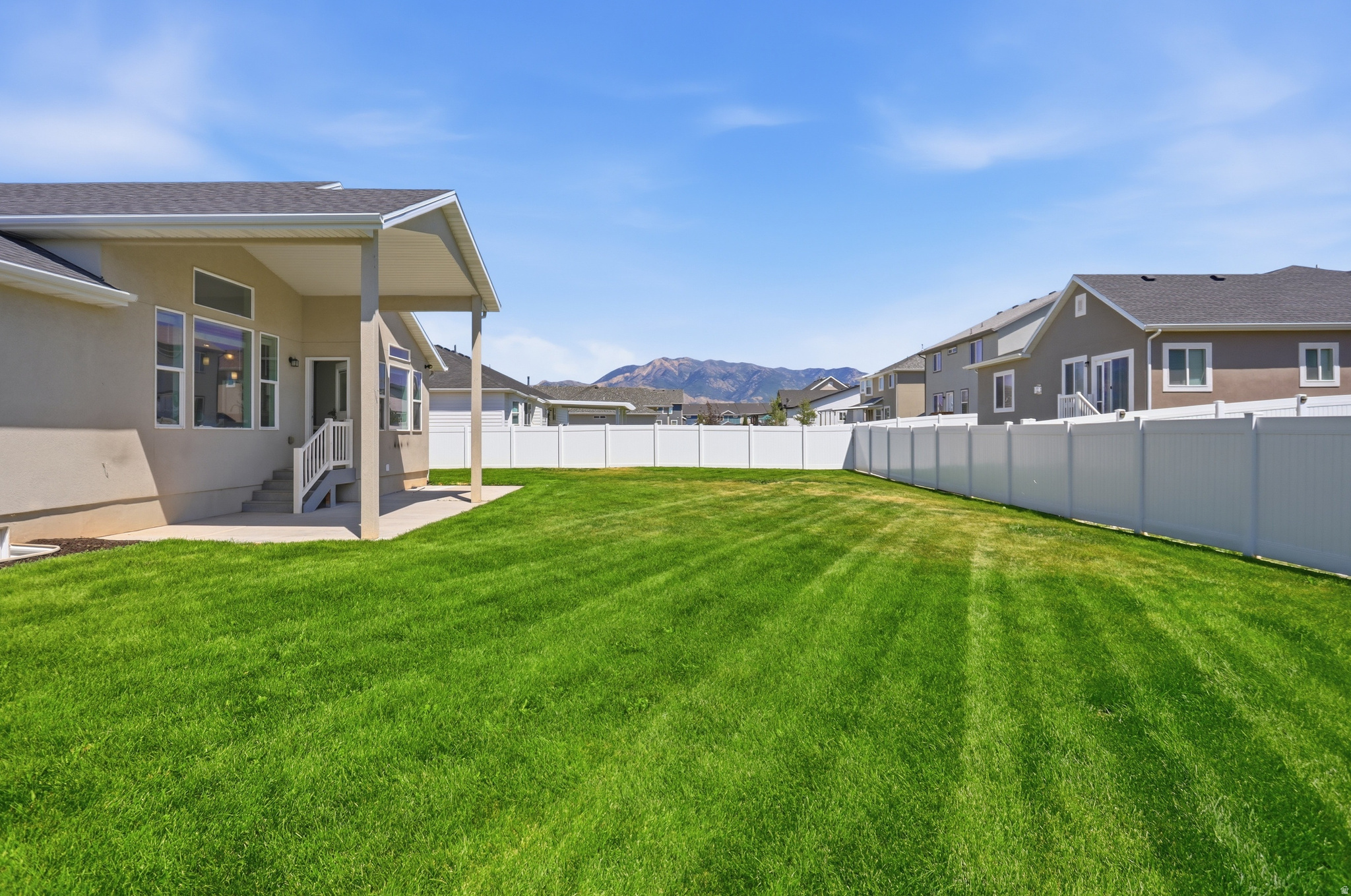 main property photo 50
