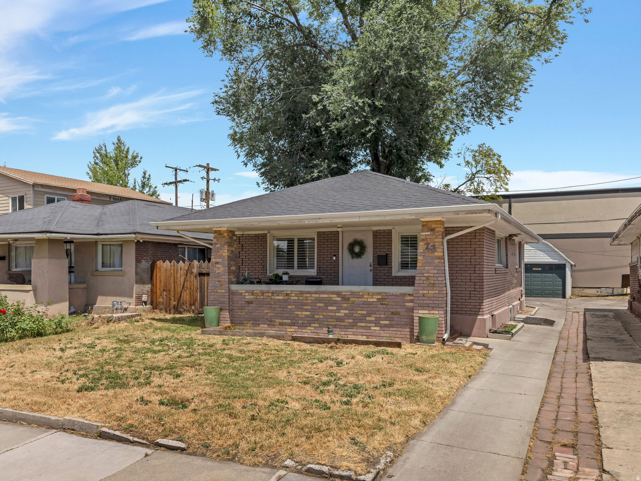 main property photo 20