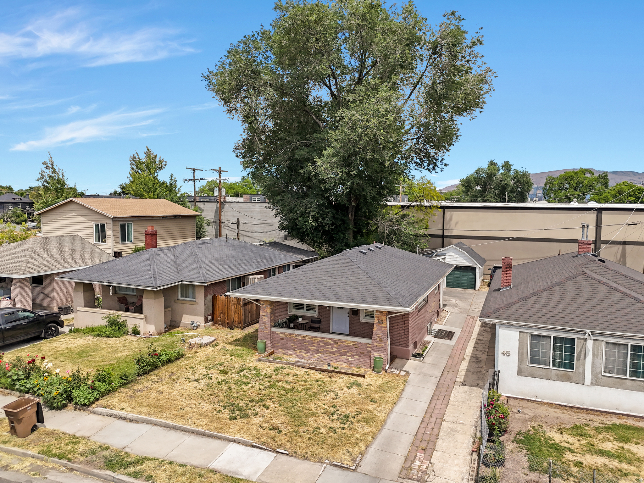 main property photo 24
