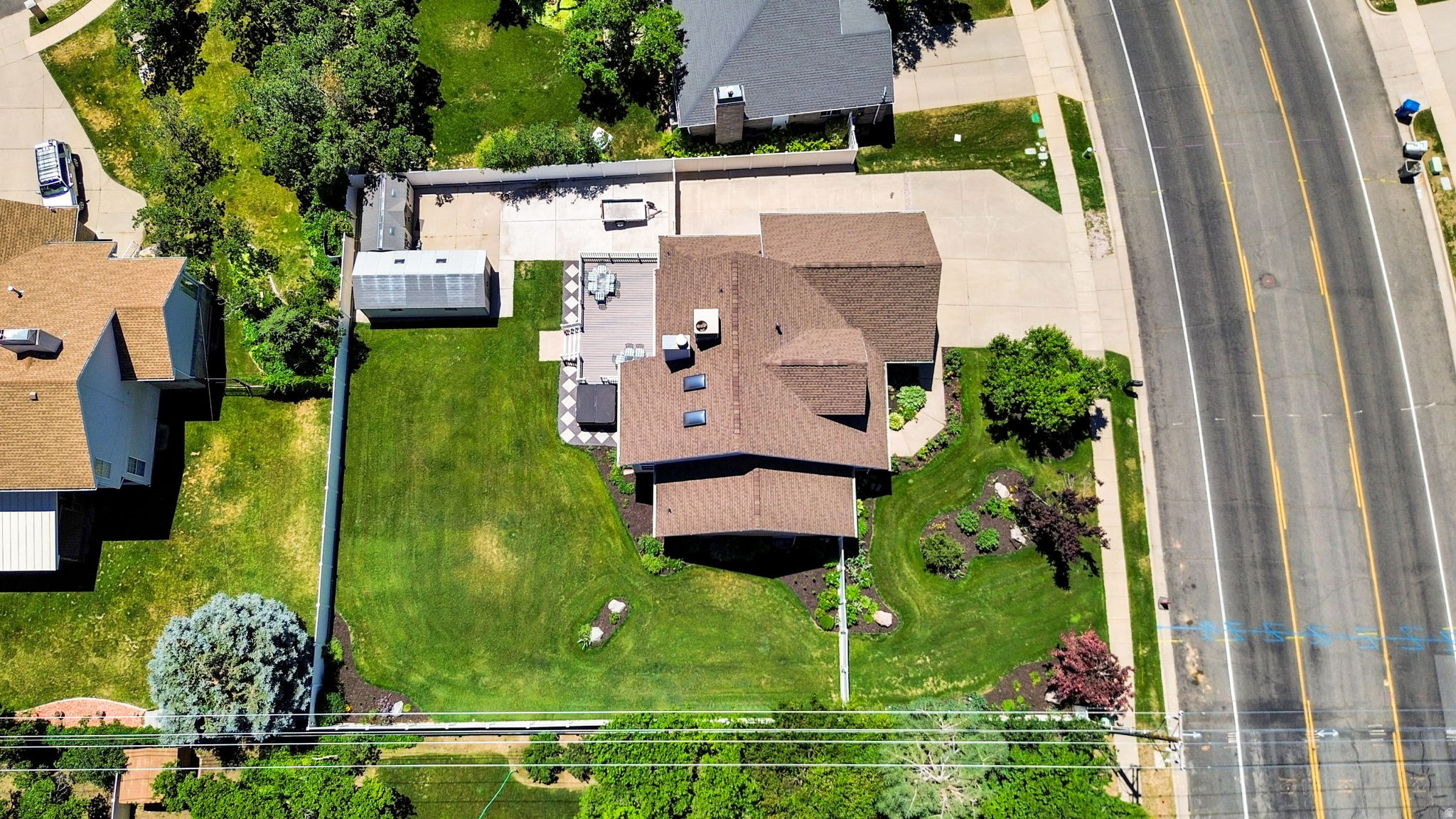 main property photo 9