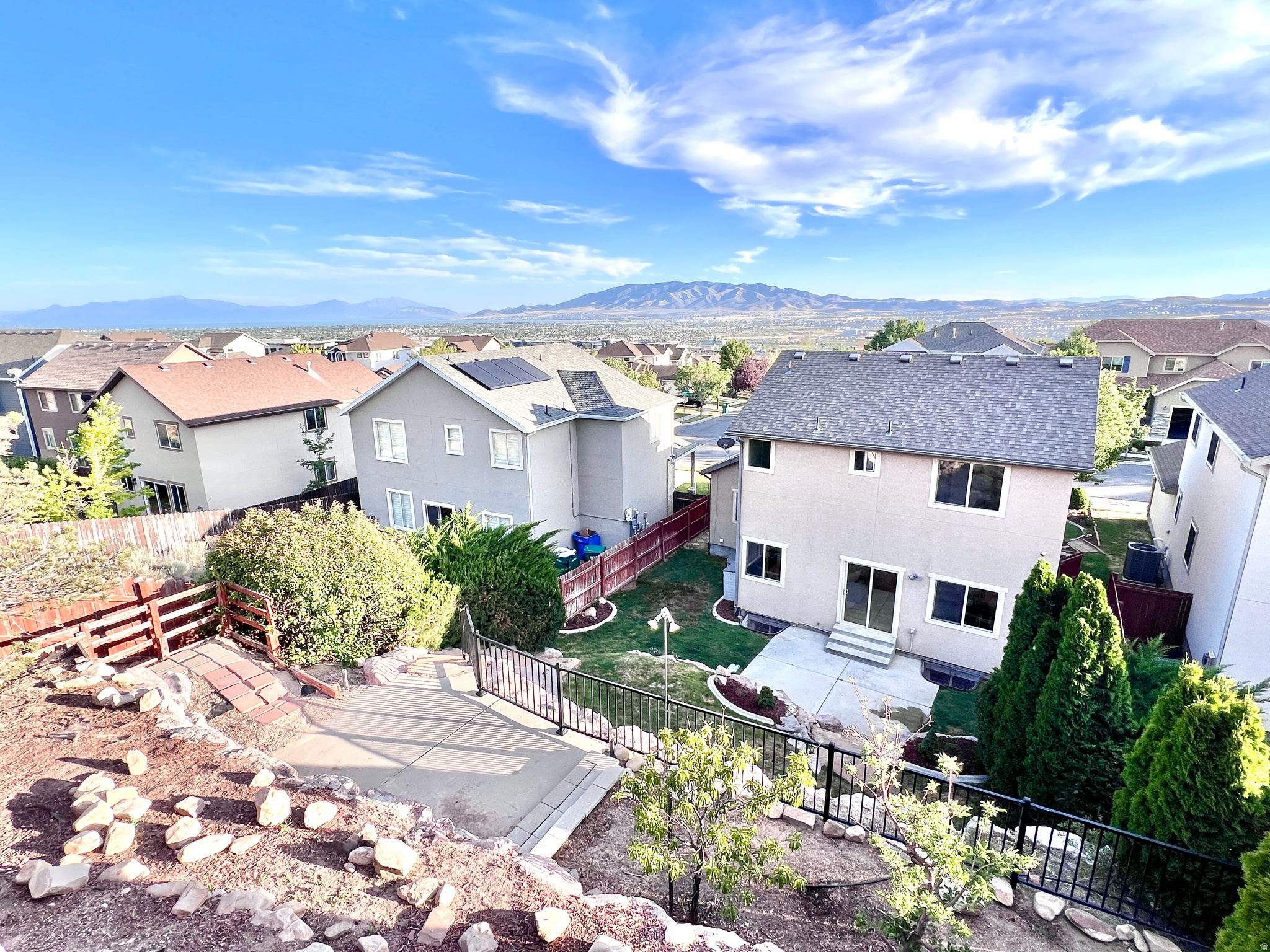 main property photo 20