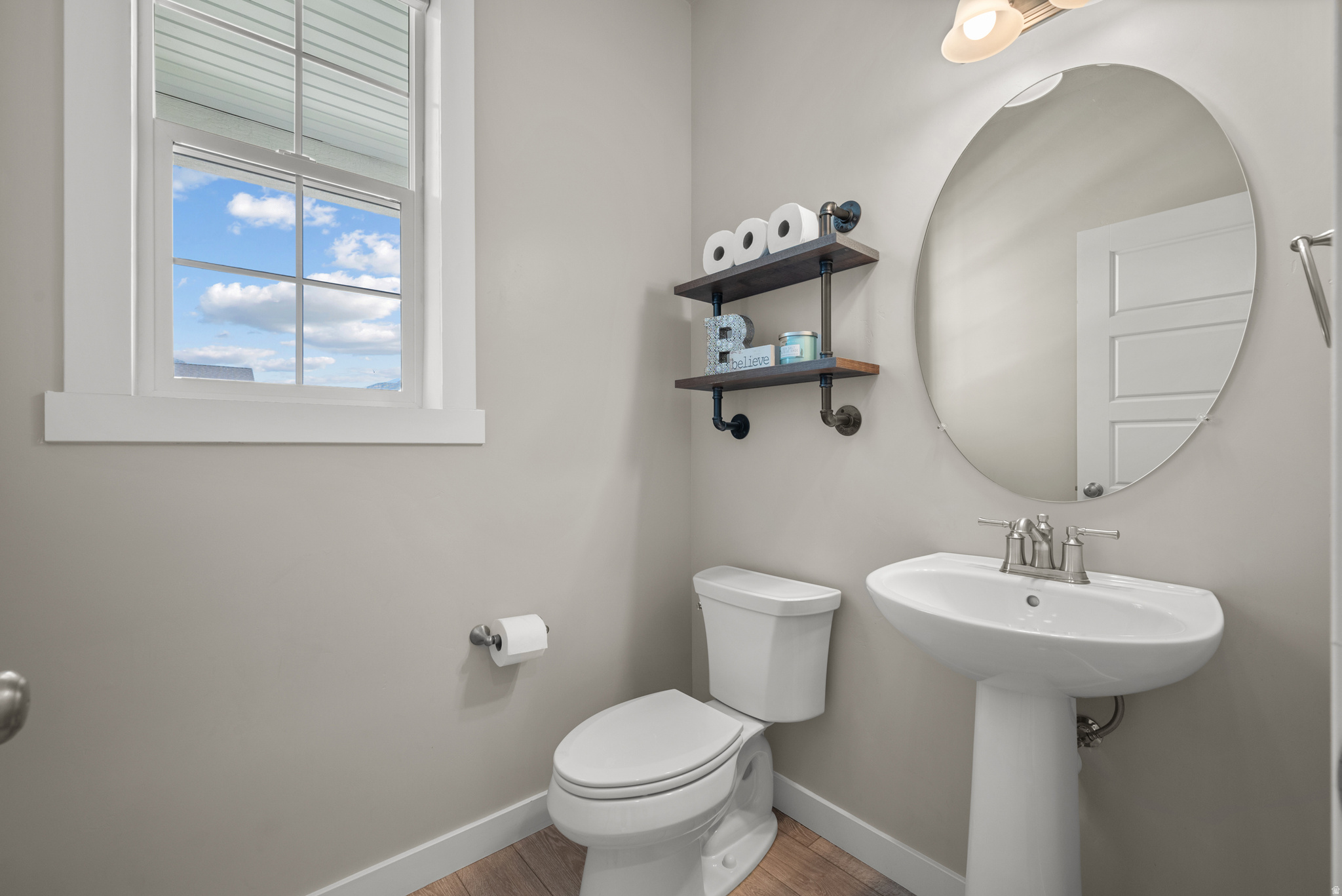 main property photo 16