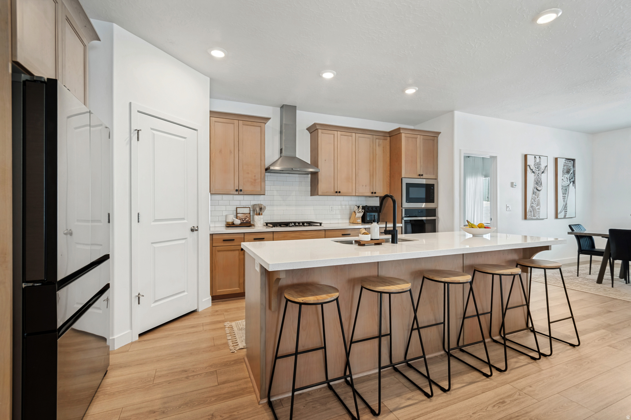 main property photo 13