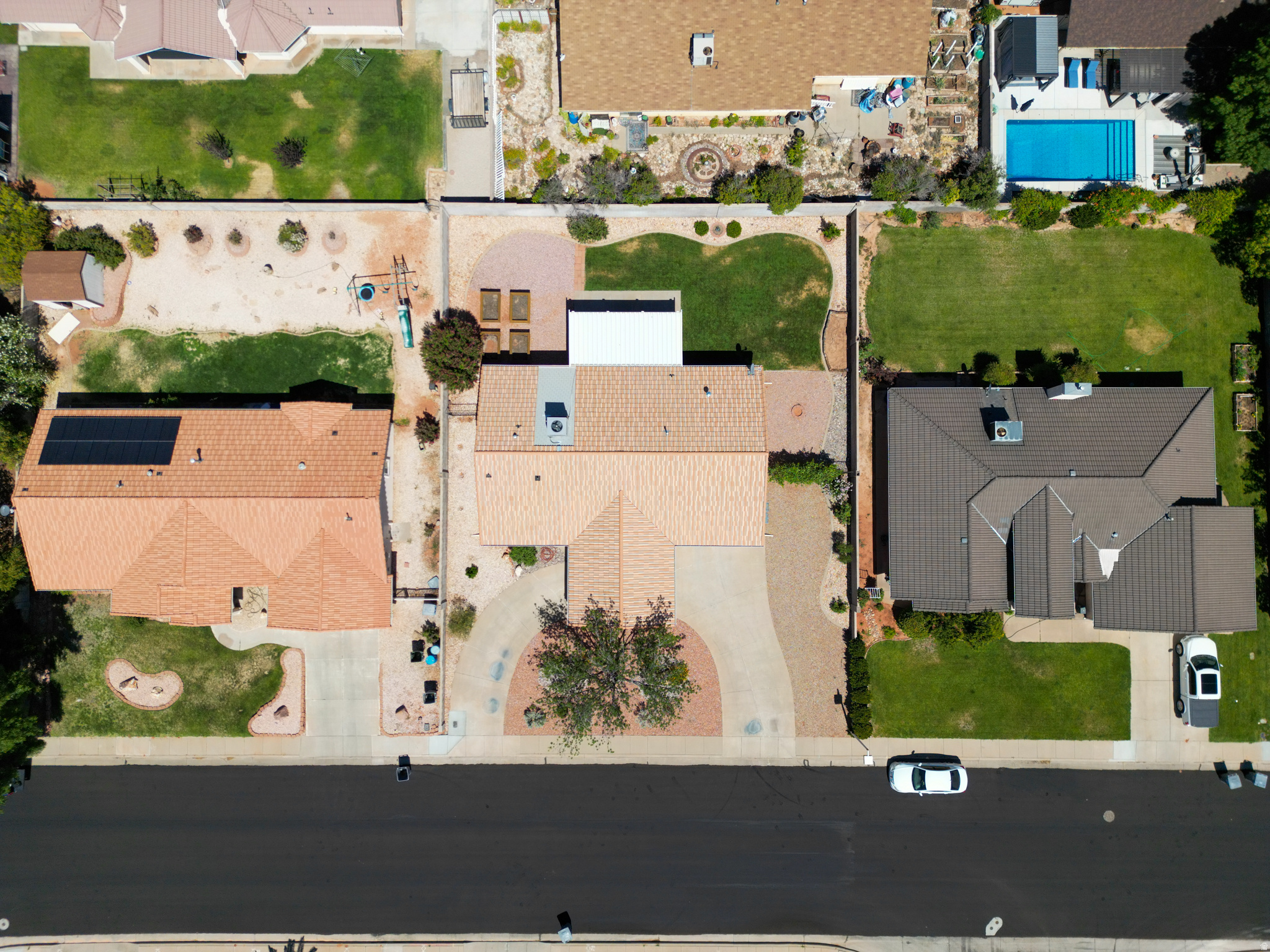 main property photo 78