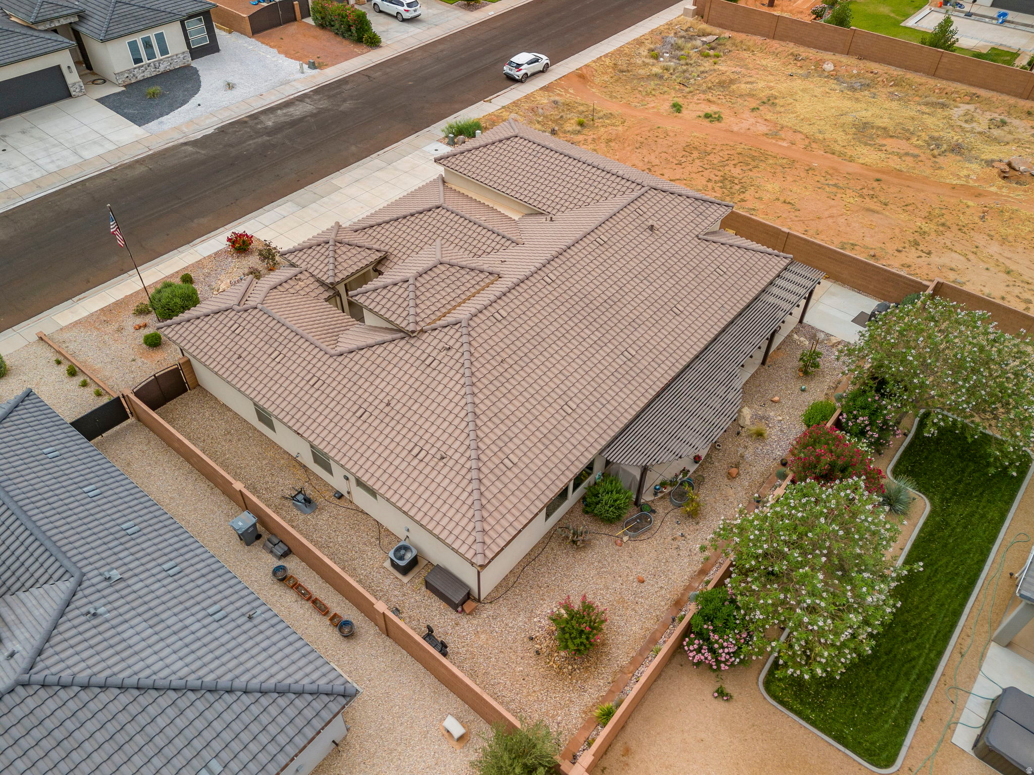 main property photo 7