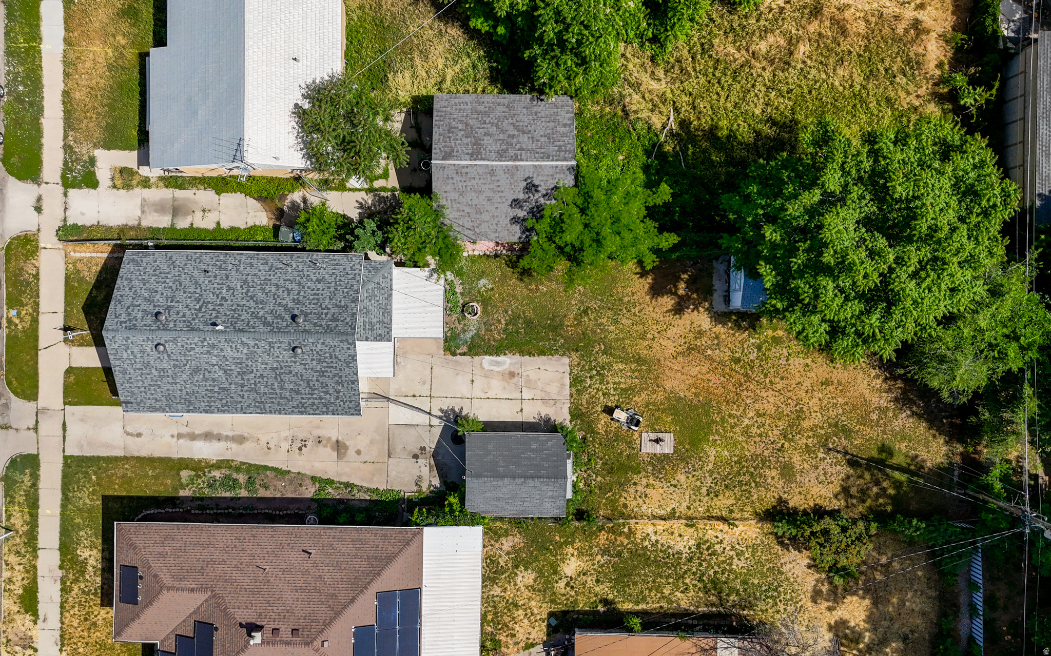 main property photo 15