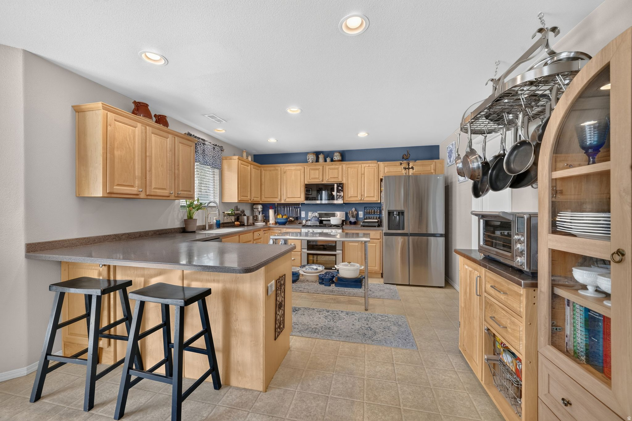 main property photo 16