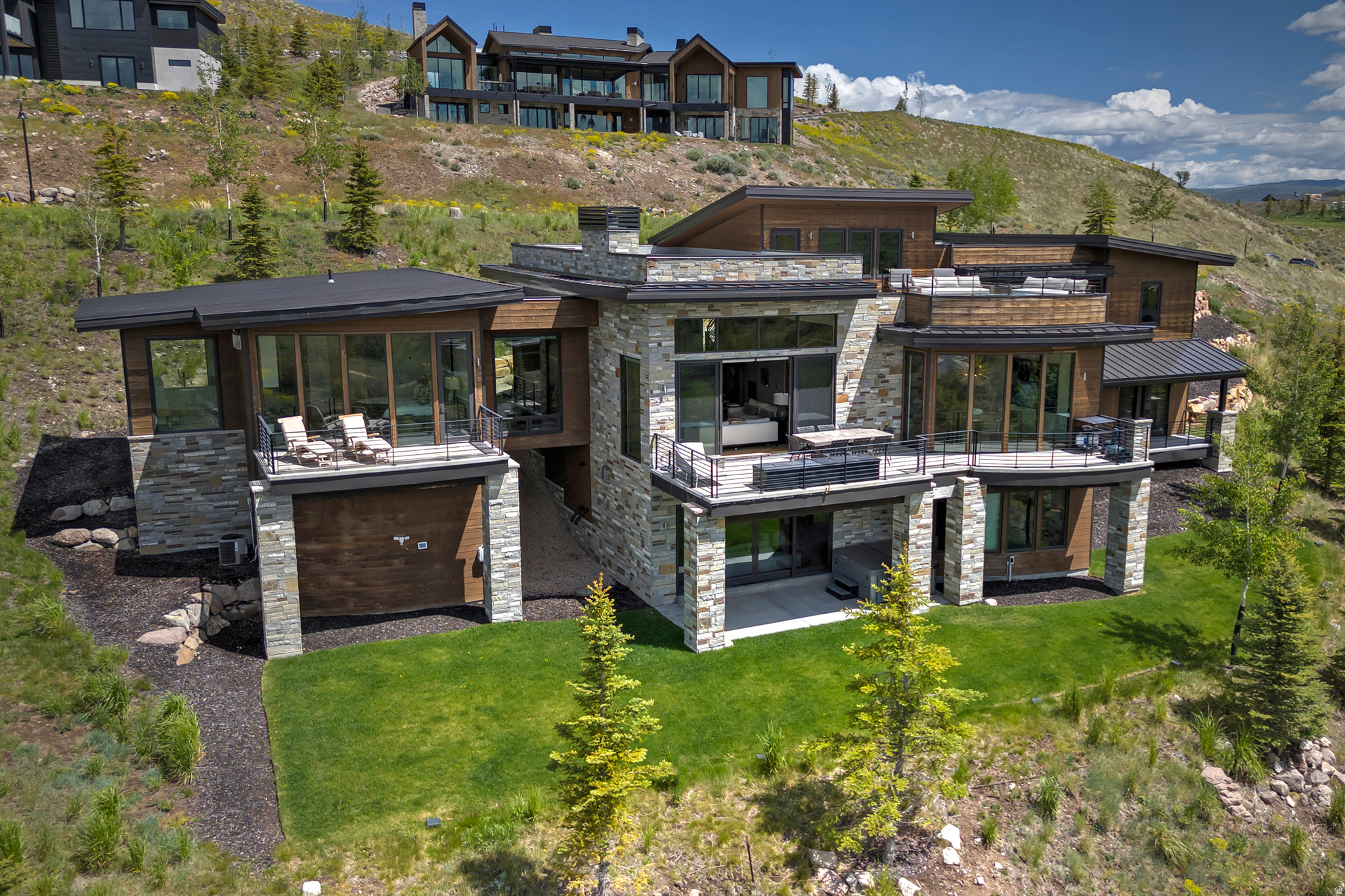 main property photo 84