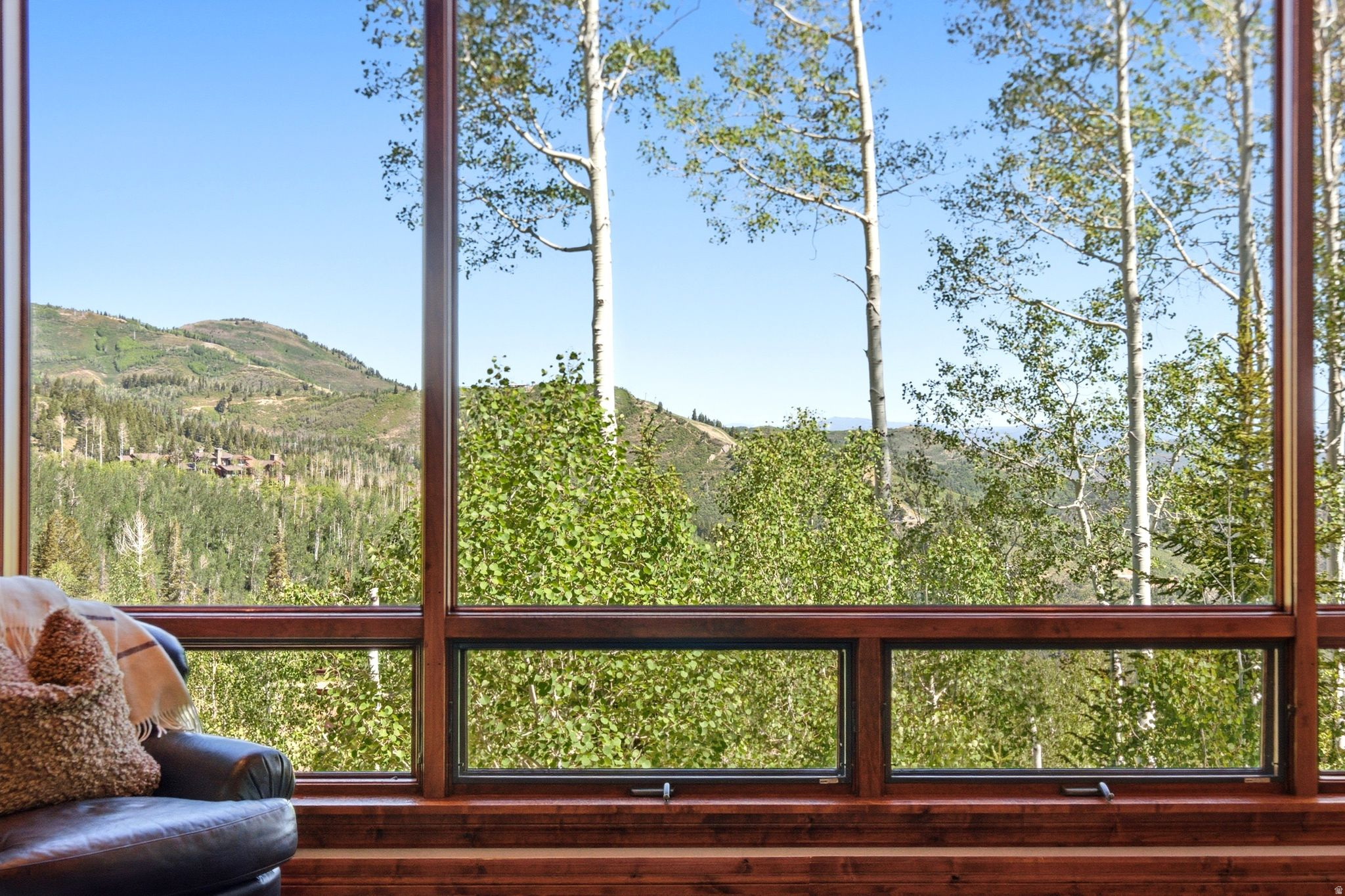 main property photo 126