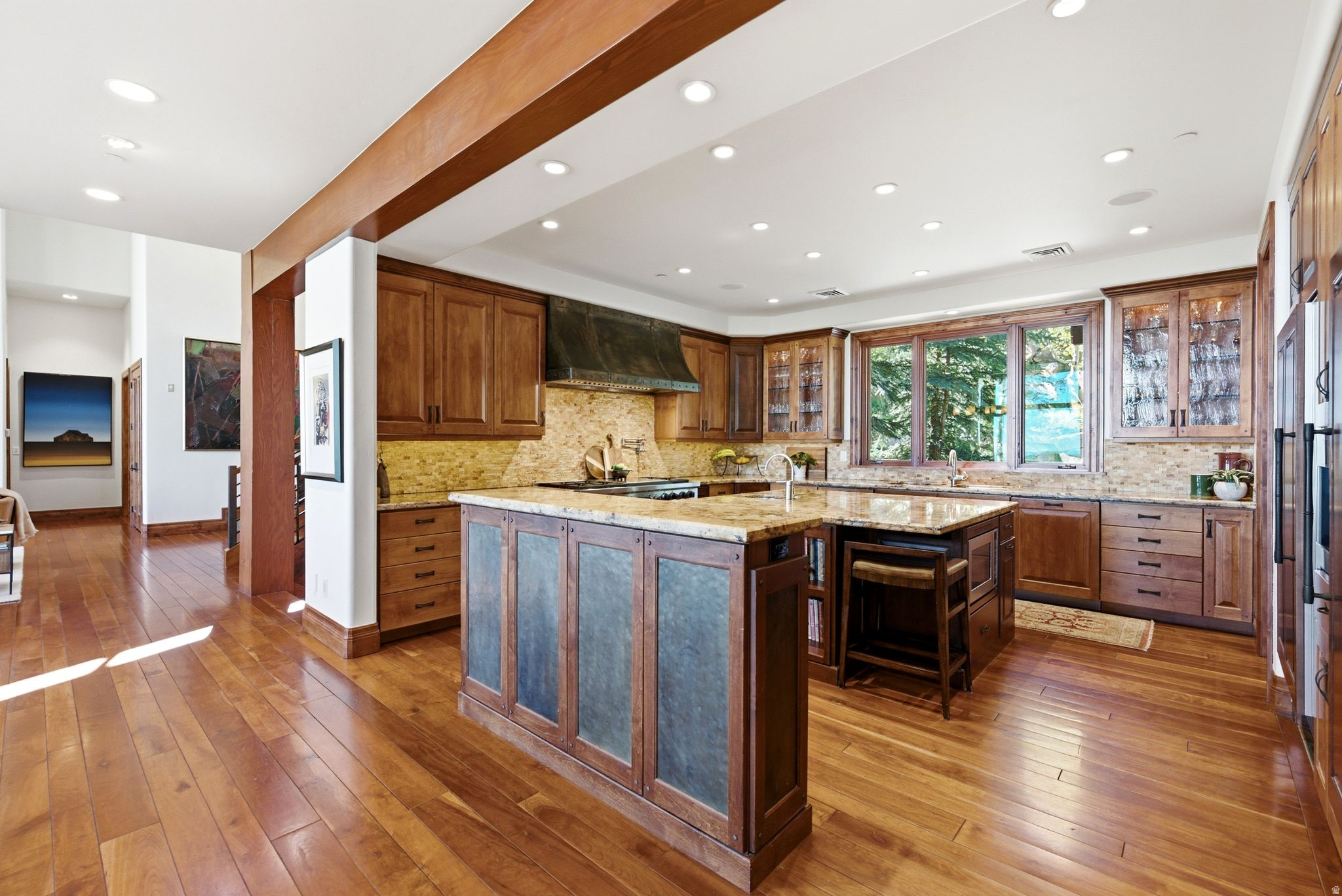 main property photo 39