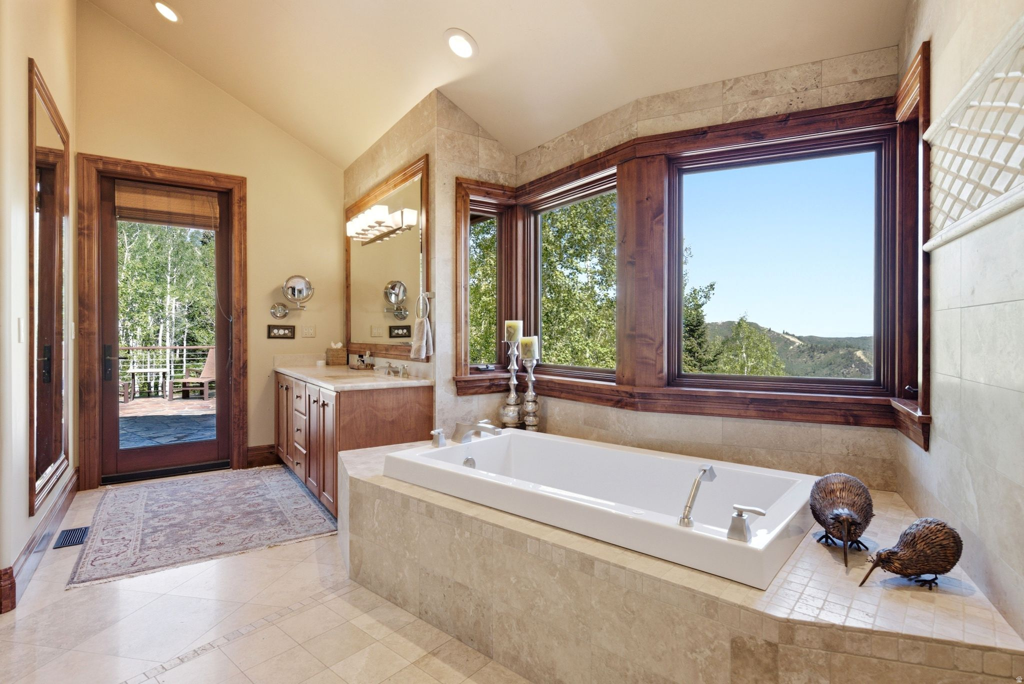 main property photo 65