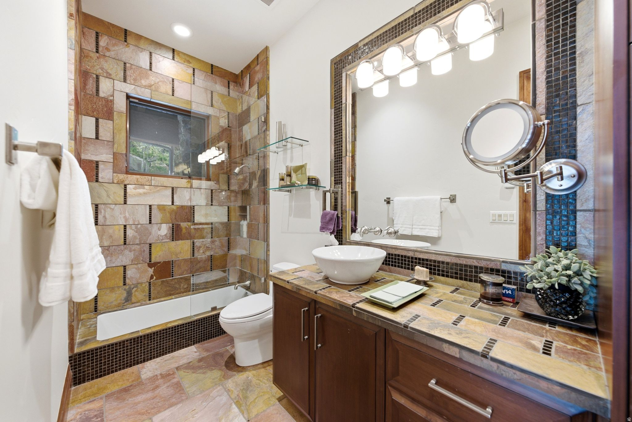 main property photo 75