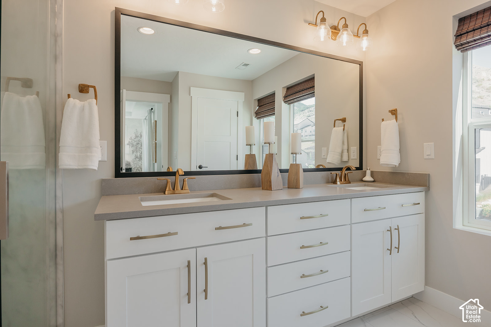 main property photo 70