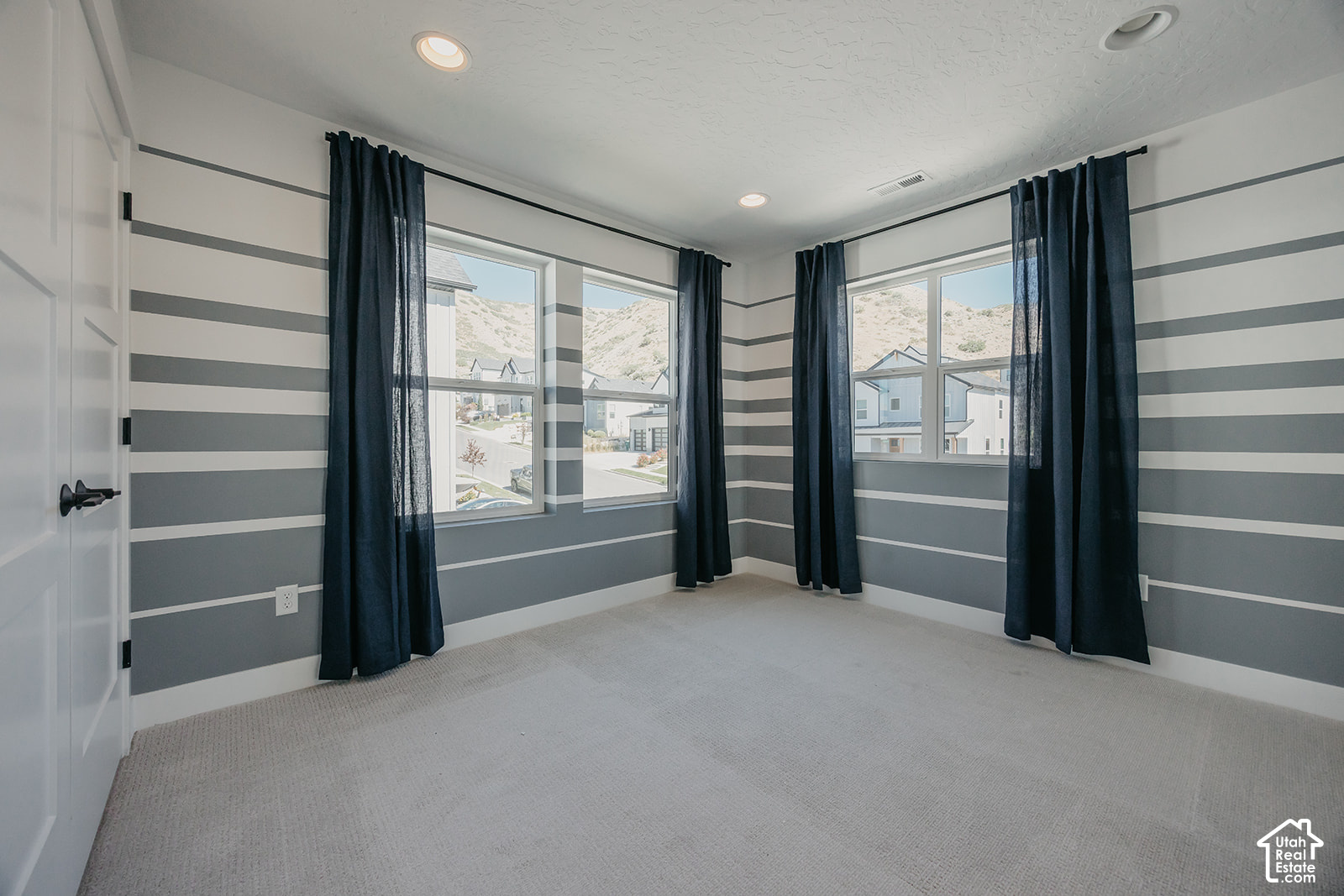 main property photo 78
