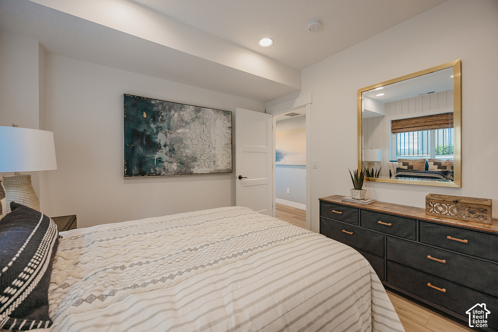 main property photo 99