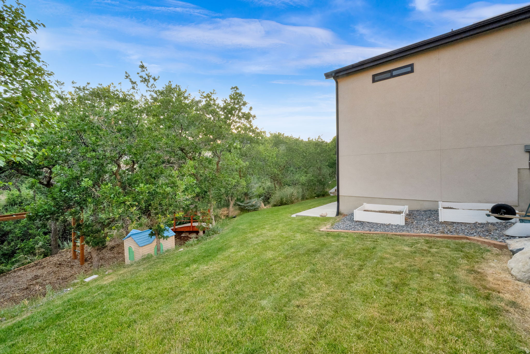 main property photo 67