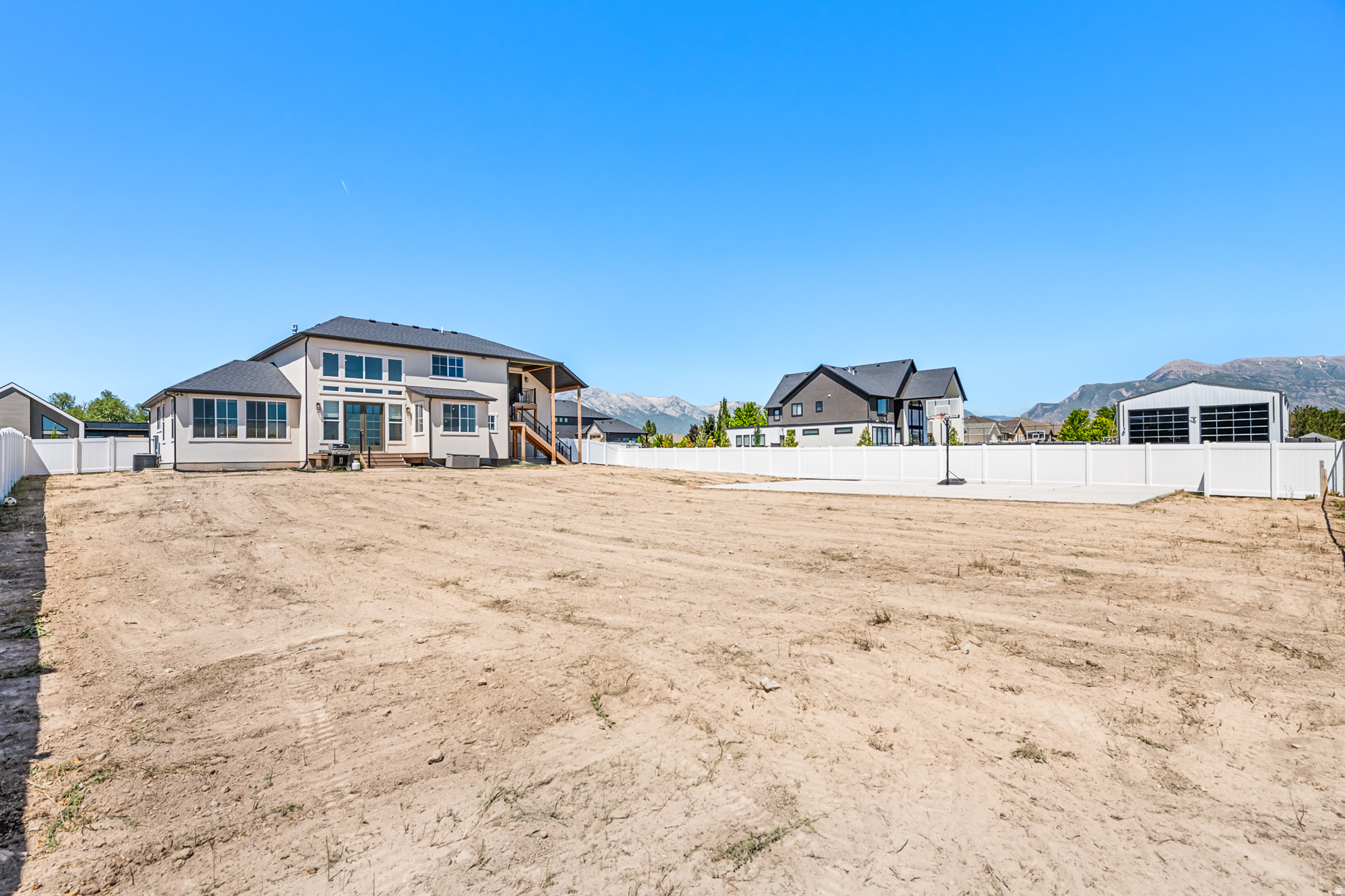 main property photo 46