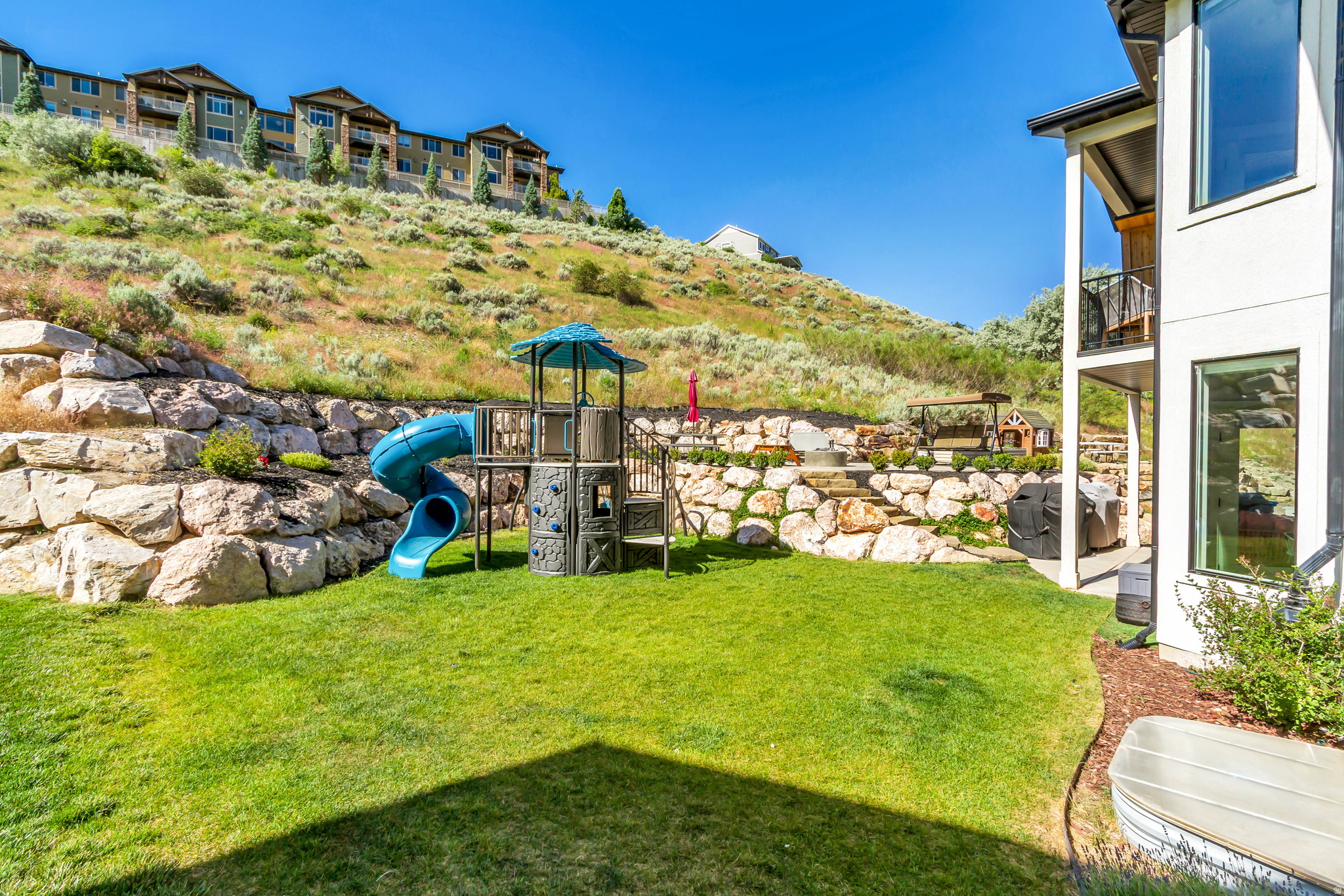 main property photo 60