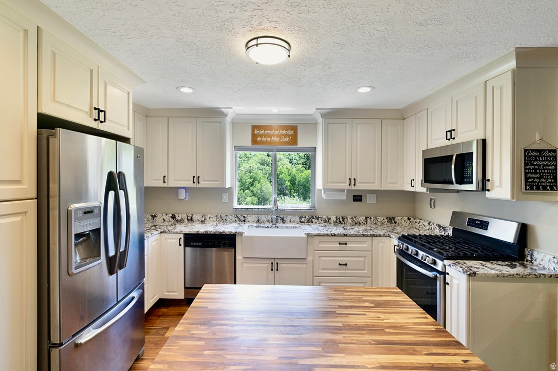 main property photo 66
