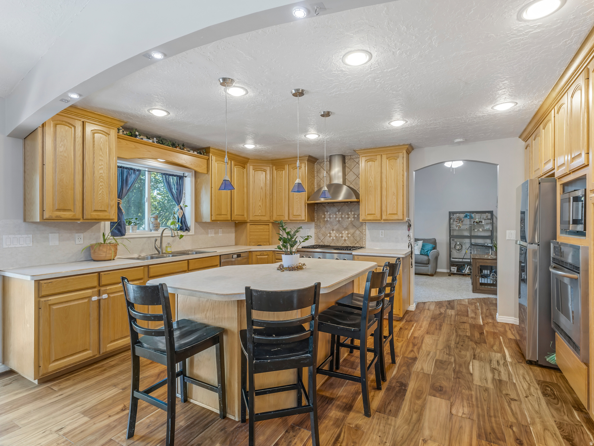 main property photo 7