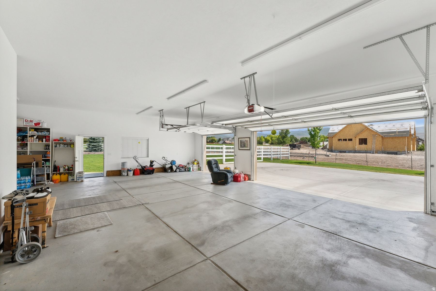 main property photo 68