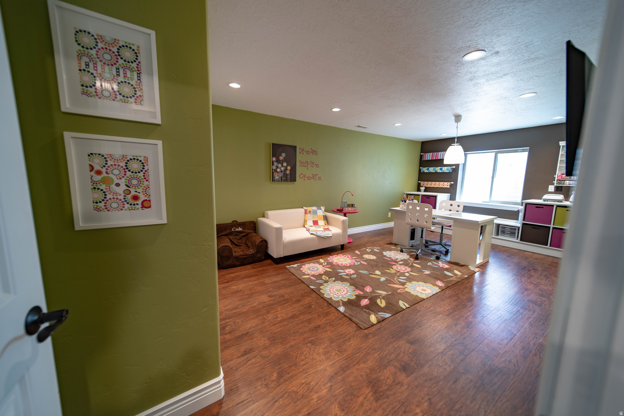 main property photo 51