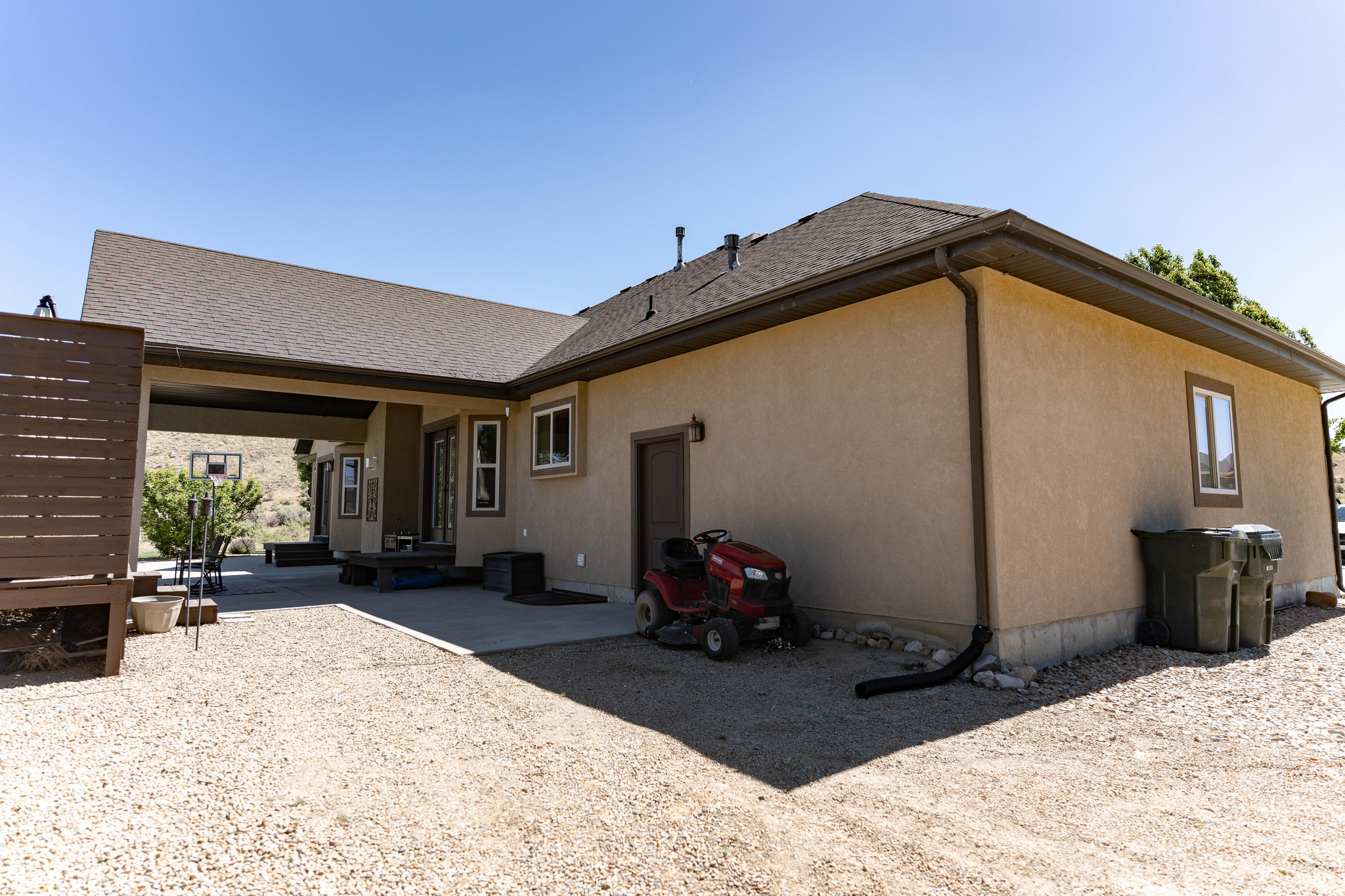 main property photo 73